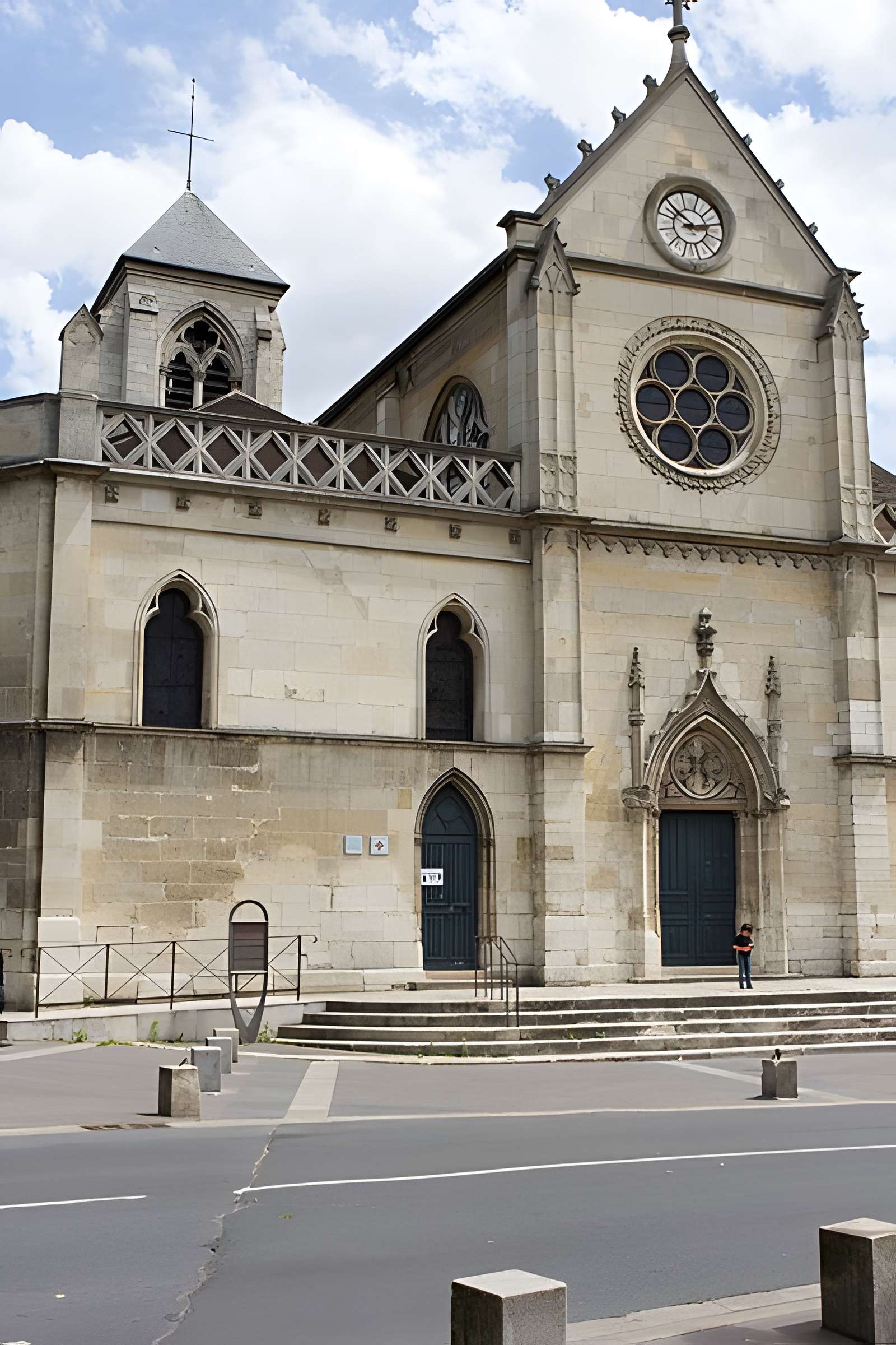 Église Saint-Pierre-et-Saint-Paul de Montreuil