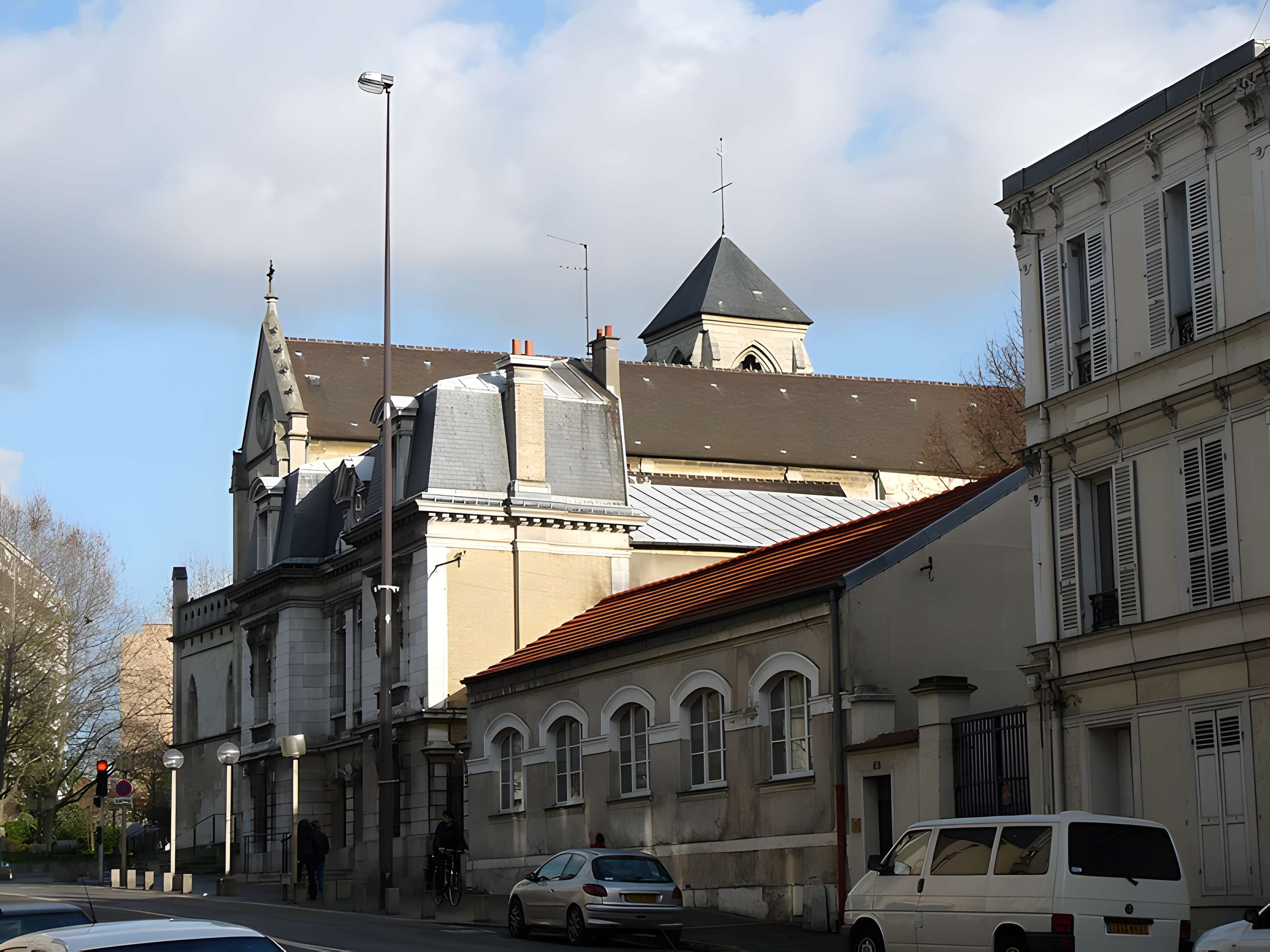 Église Saint-Pierre-et-Saint-Paul de Montreuil