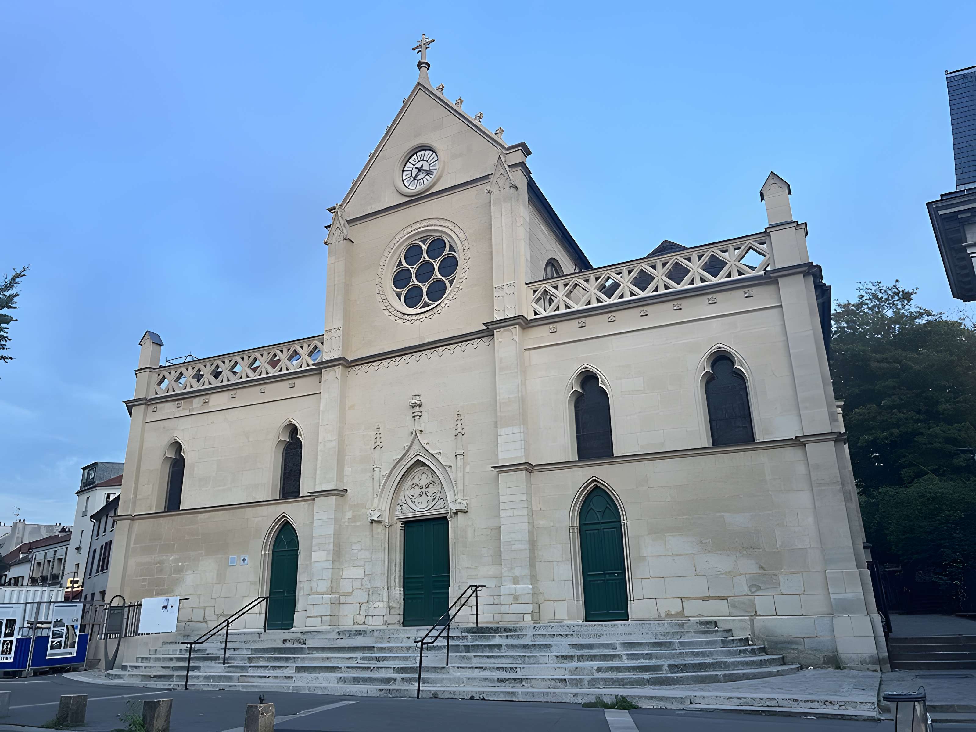 Église Saint-Pierre-et-Saint-Paul de Montreuil