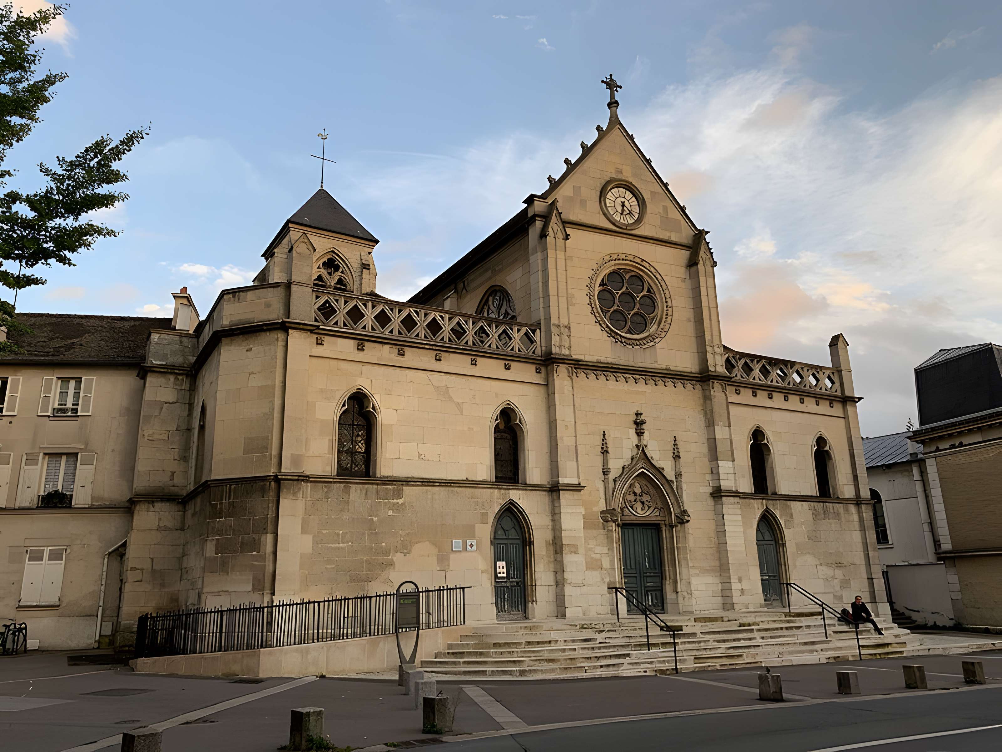 Église Saint-Pierre-et-Saint-Paul de Montreuil