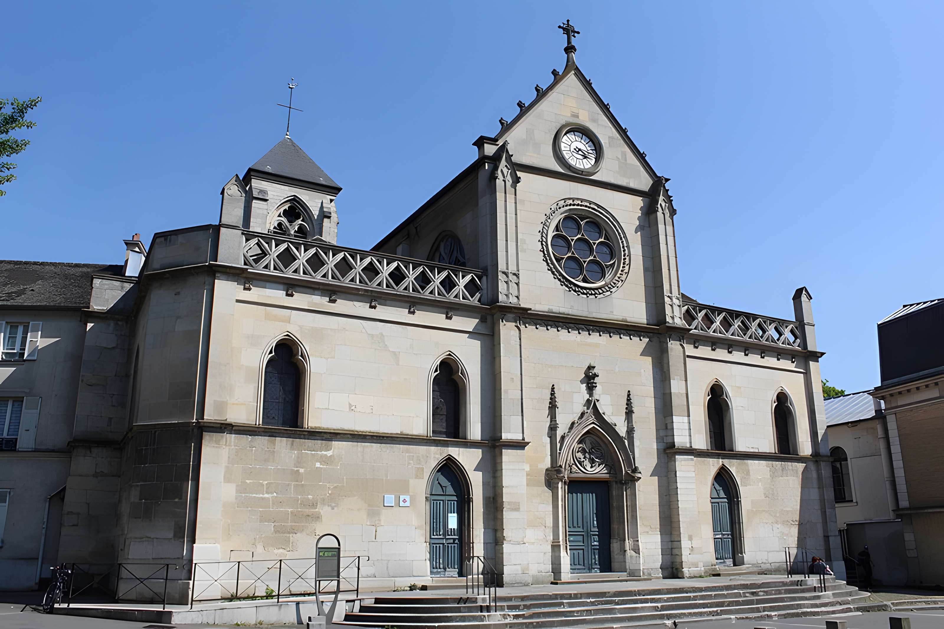 Église Saint-Pierre-et-Saint-Paul de Montreuil