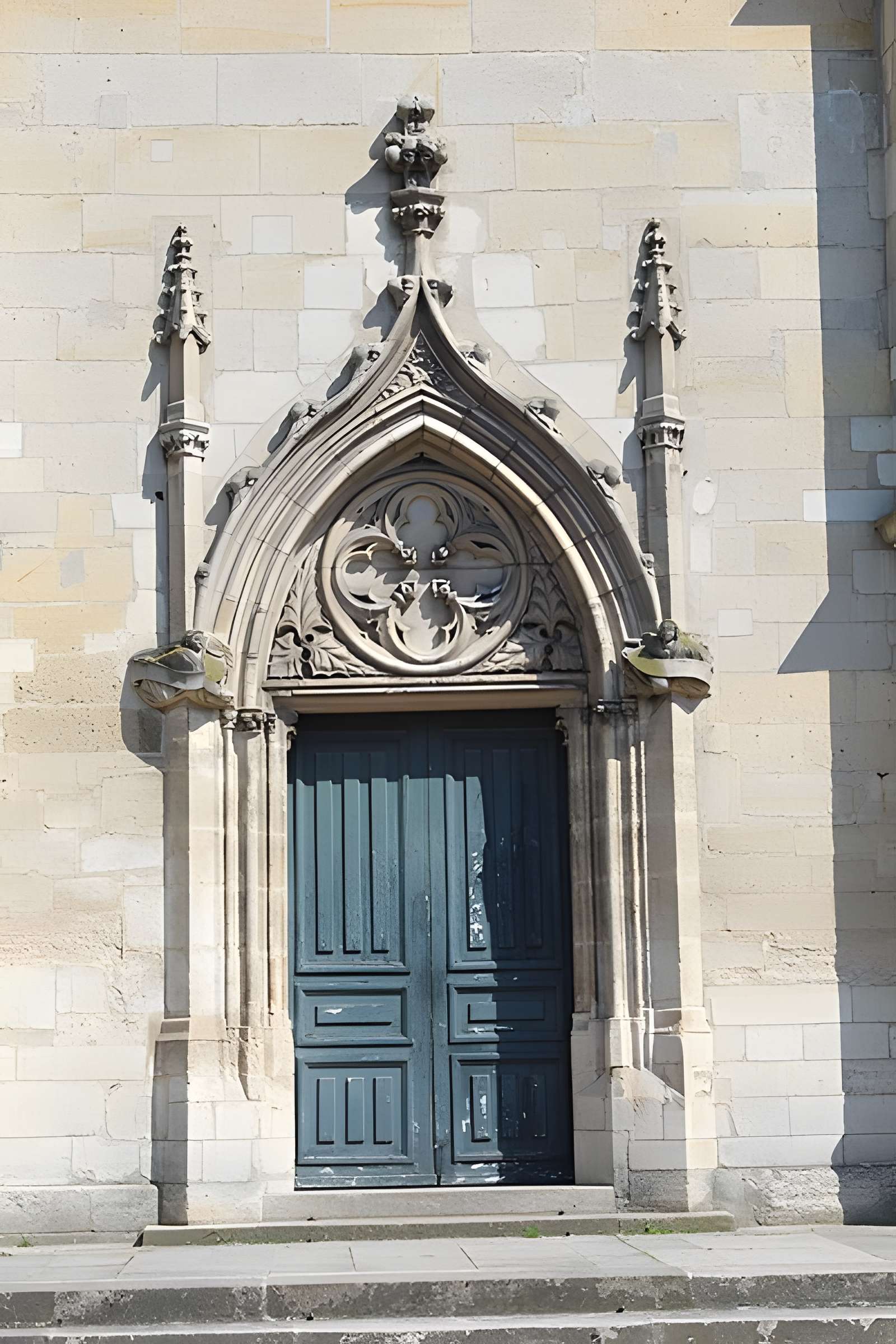 Église Saint-Pierre-et-Saint-Paul de Montreuil