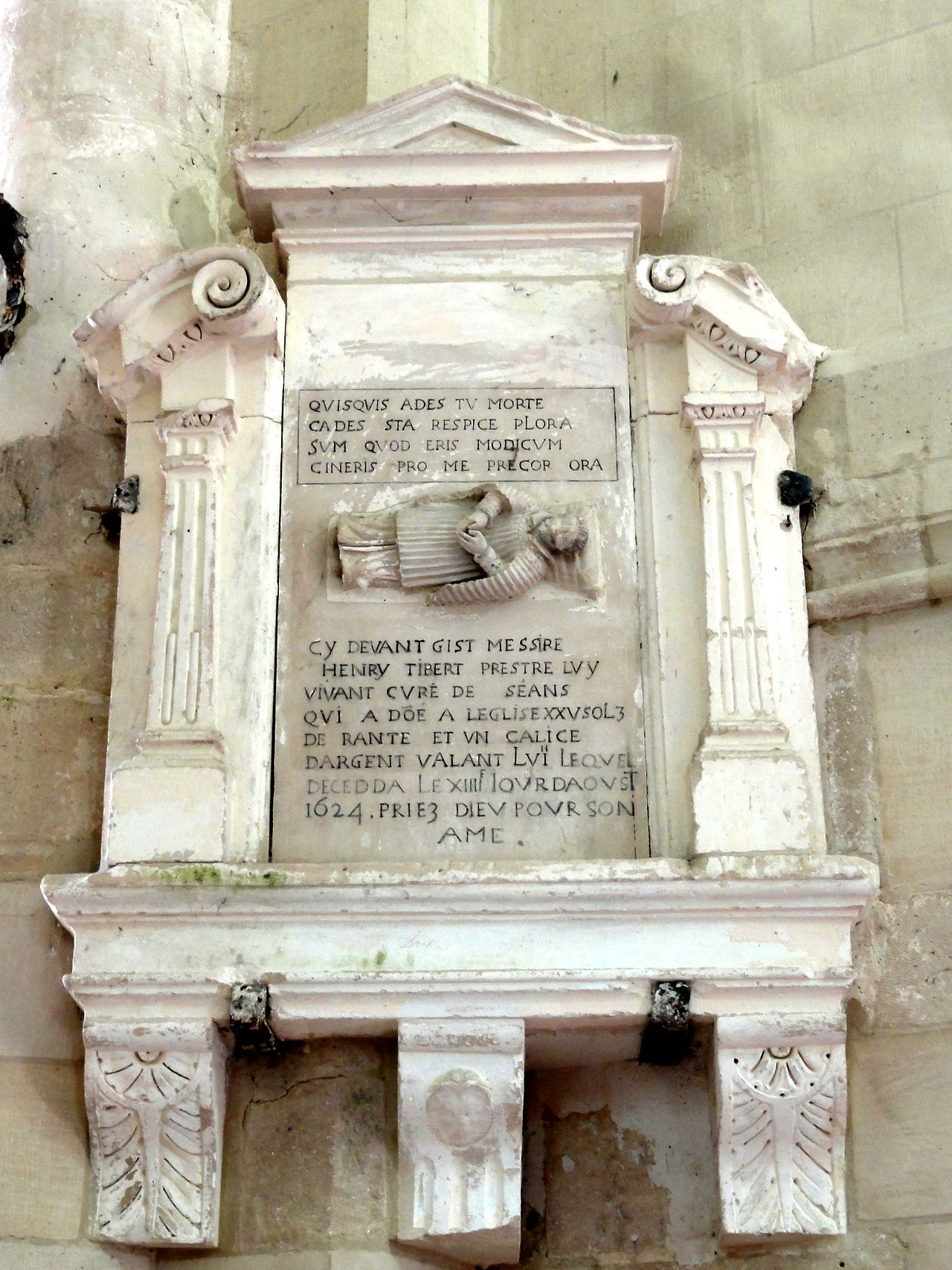 Église Saint-Pierre-et-Saint-Paul de Santeuil et croix
