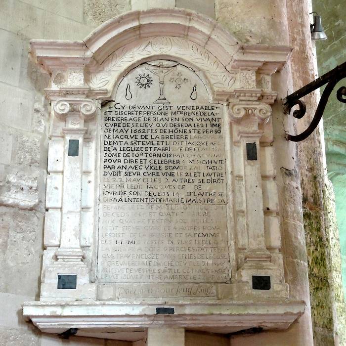 Photo de Église Saint-Pierre-et-Saint-Paul de Santeuil et croix