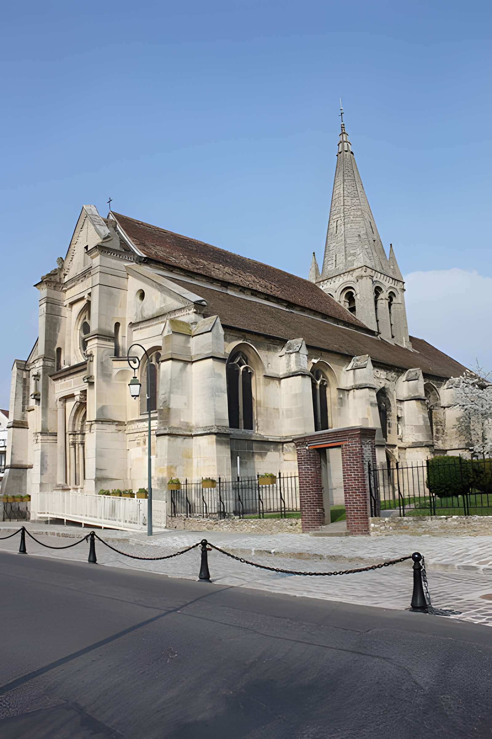 Église Saint-Pierre-et-Saint-Paul de Sarcelles