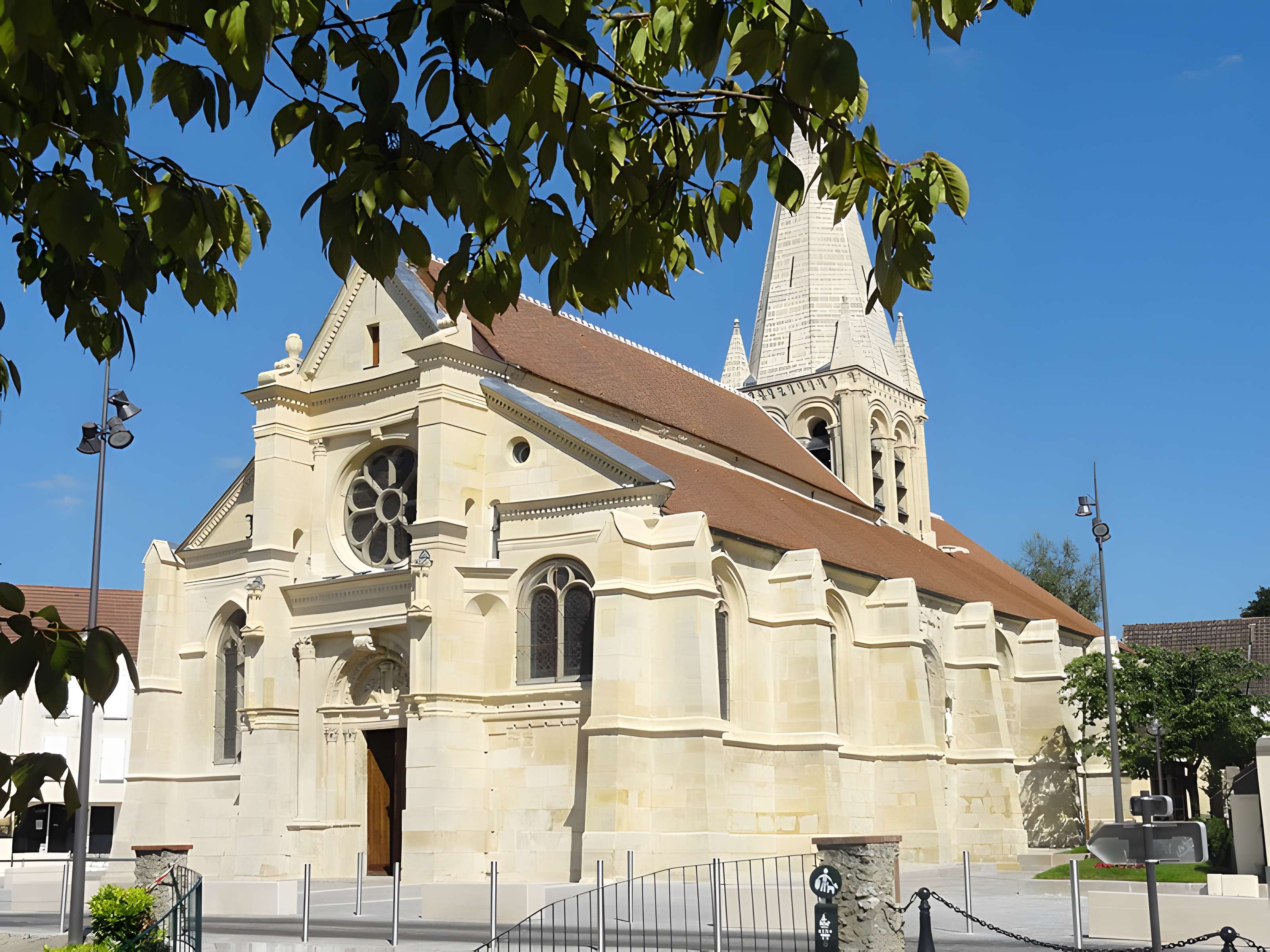 Église Saint-Pierre-et-Saint-Paul de Sarcelles