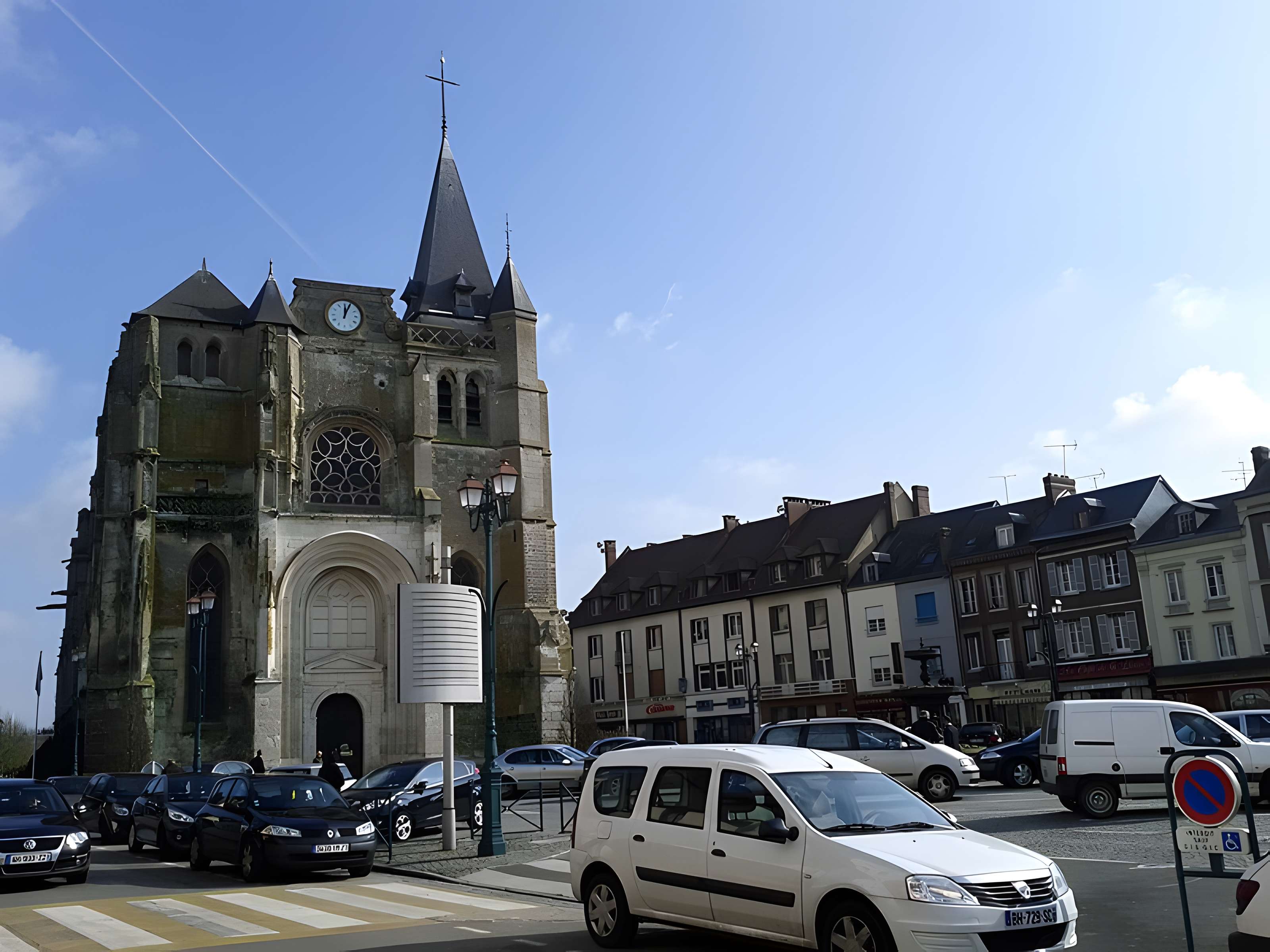 Église Saint-Pierre-et-Saint-Paul du Neubourg