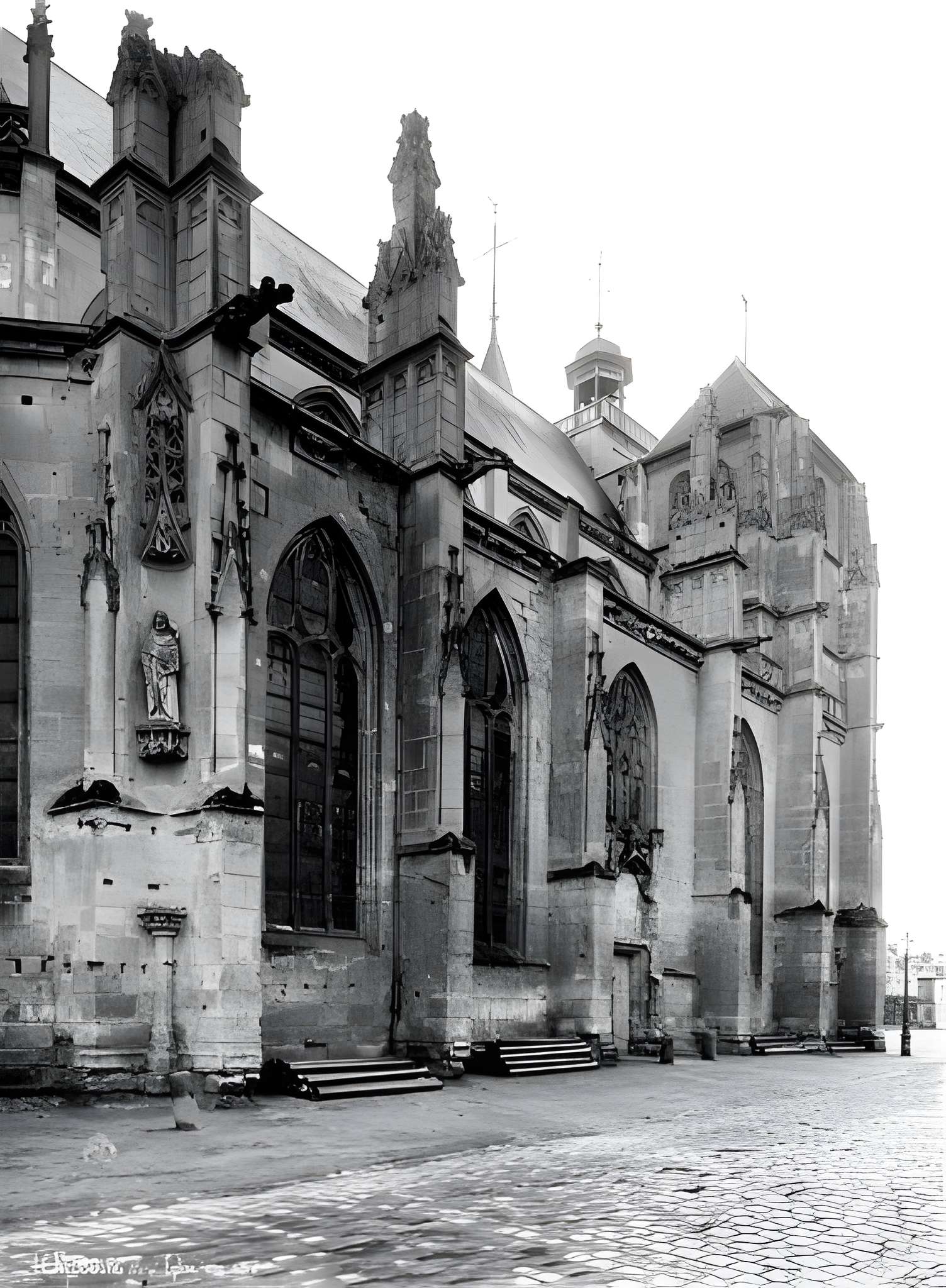 Église Saint-Pierre-et-Saint-Paul du Neubourg