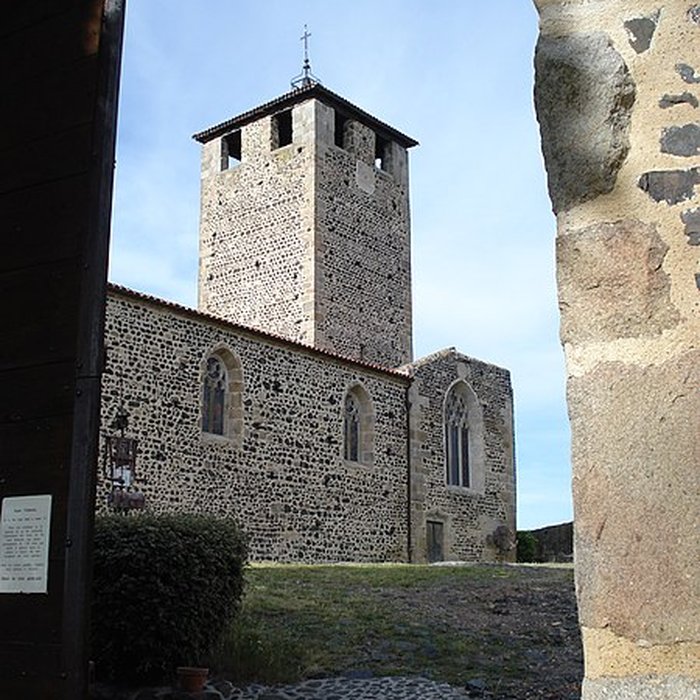 Photo de Église Saint-Pierre-et-Saint-Porchaire de Montverdun et le Prieuré