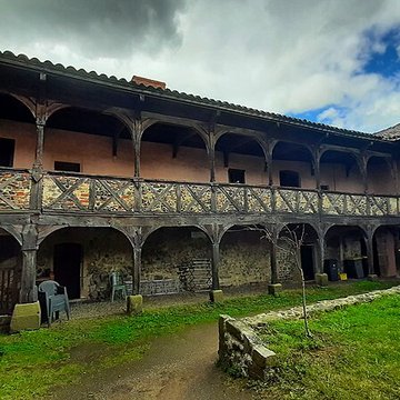 Église Saint-Pierre-et-Saint-Porchaire de Montverdun et le Prieuré