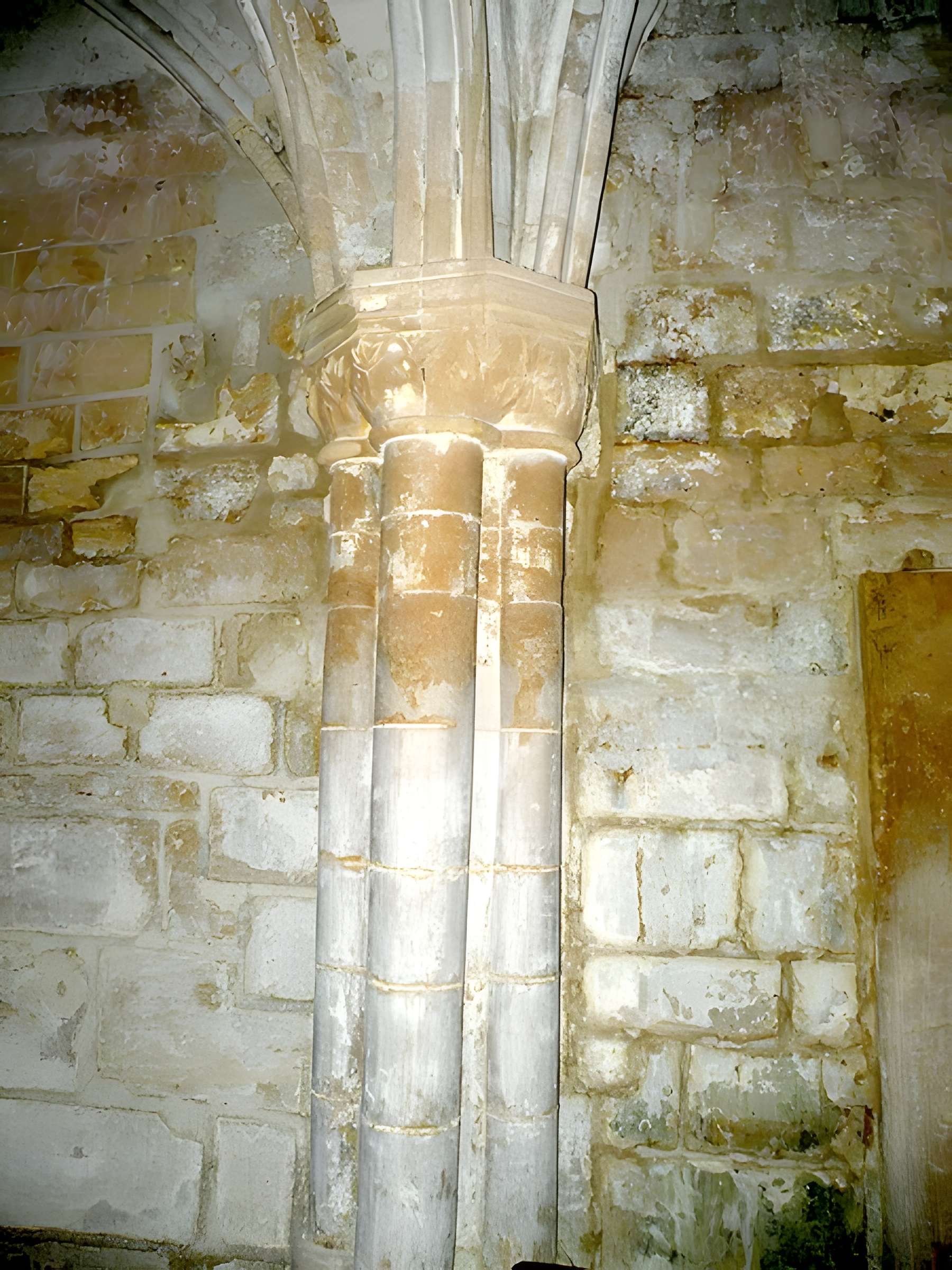 Église Saint-Pierre-Saint-Paul d'Arronville