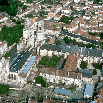 Abbaye Royale de Saint-Jean-dAngély