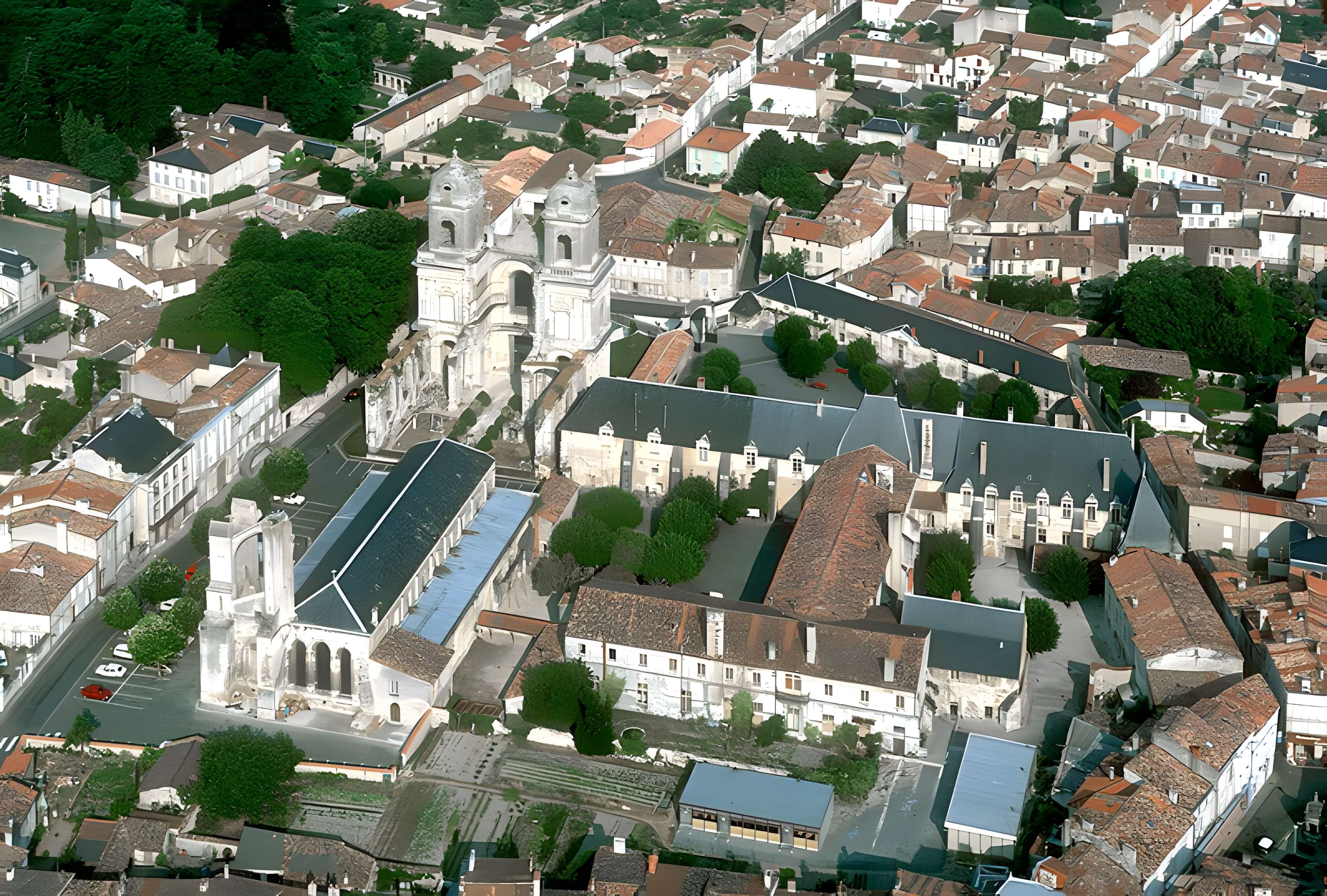 Abbaye Royale de Saint-Jean-d'Angély