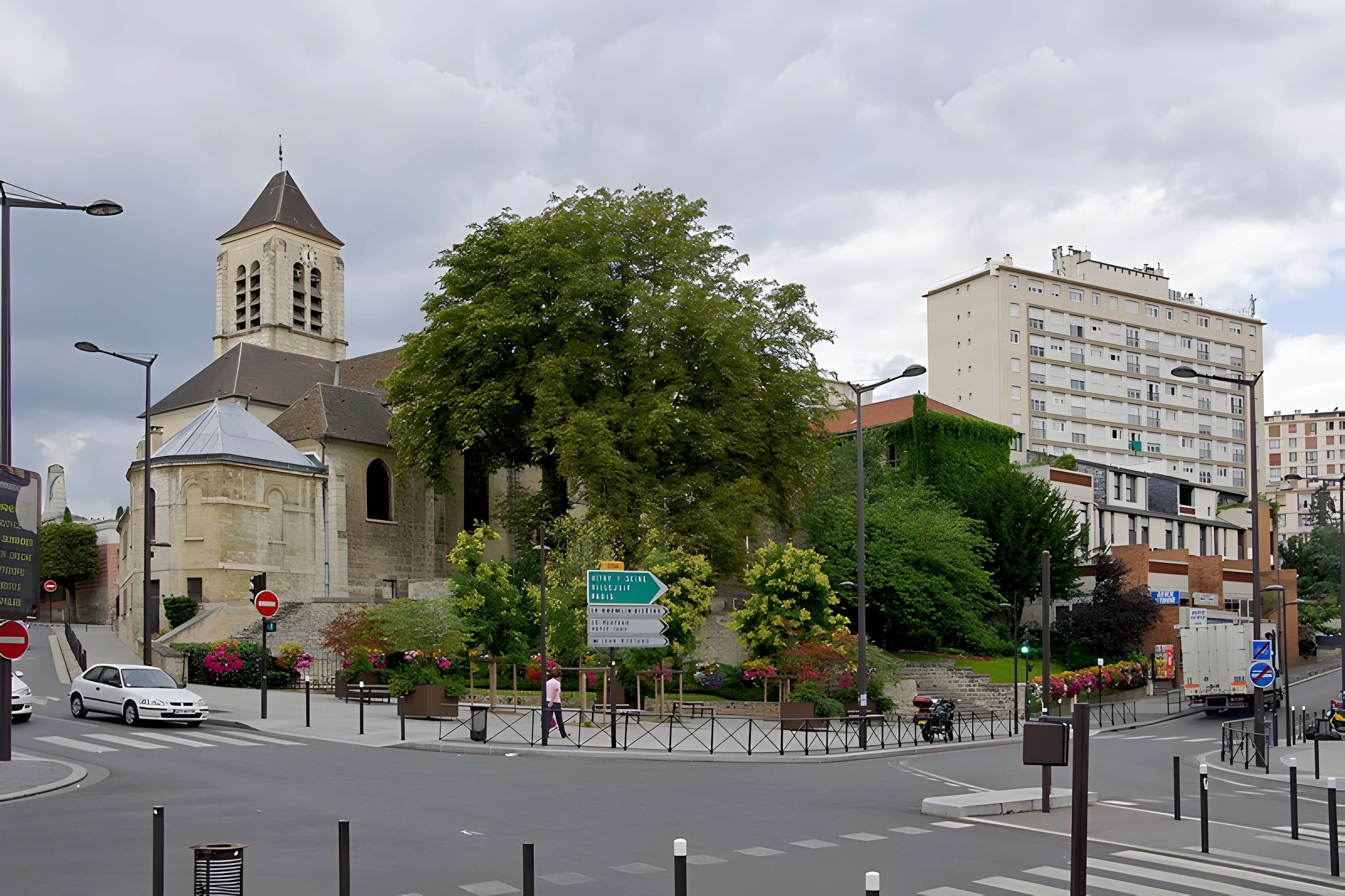 Église Saint-Pierre-Saint-Paul d'Ivry-sur-Seine