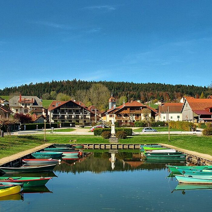 Photo de Église Saint-Point de Saint-Point-Lac