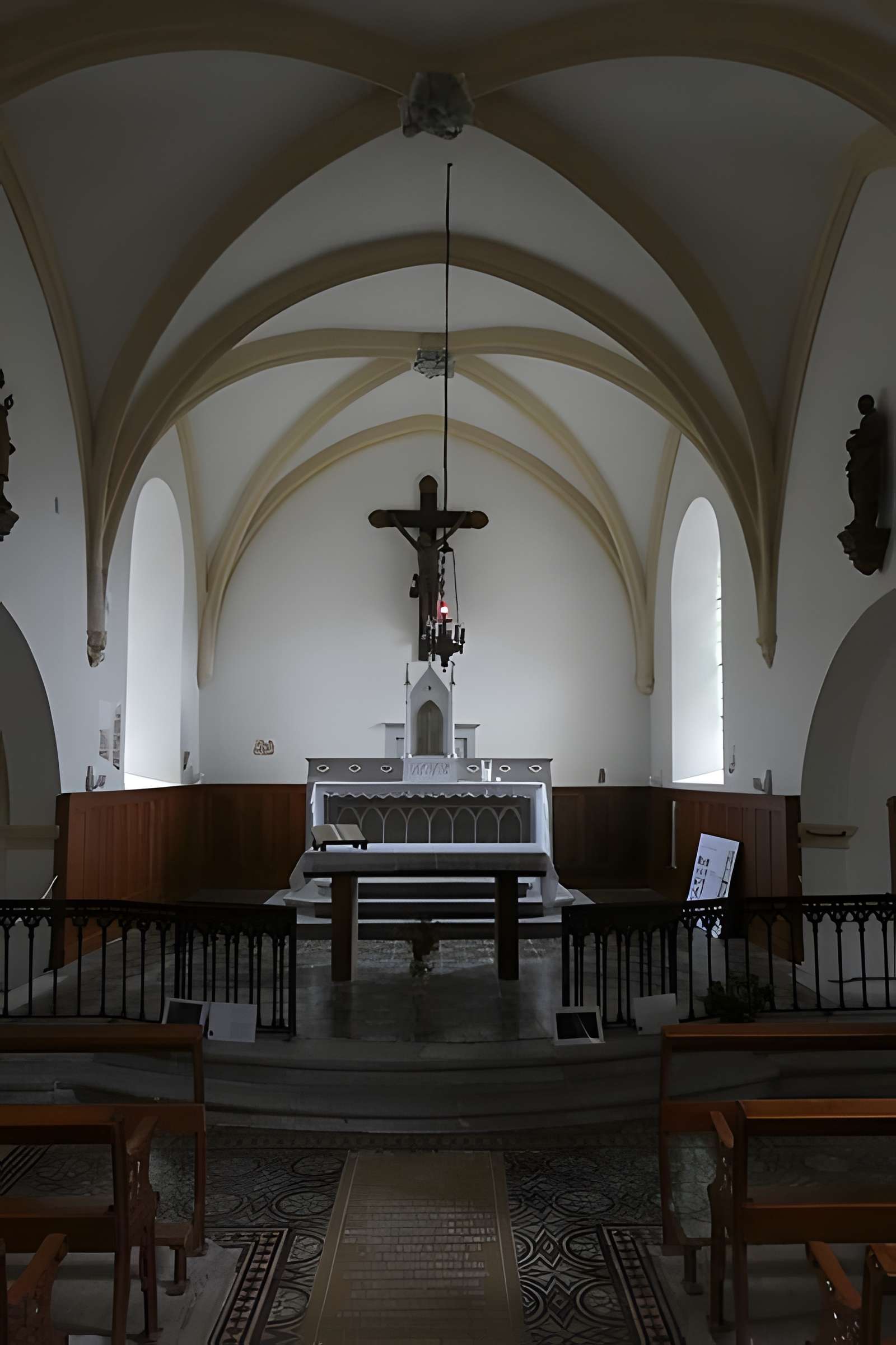 Église Saint-Point de Saint-Point-Lac