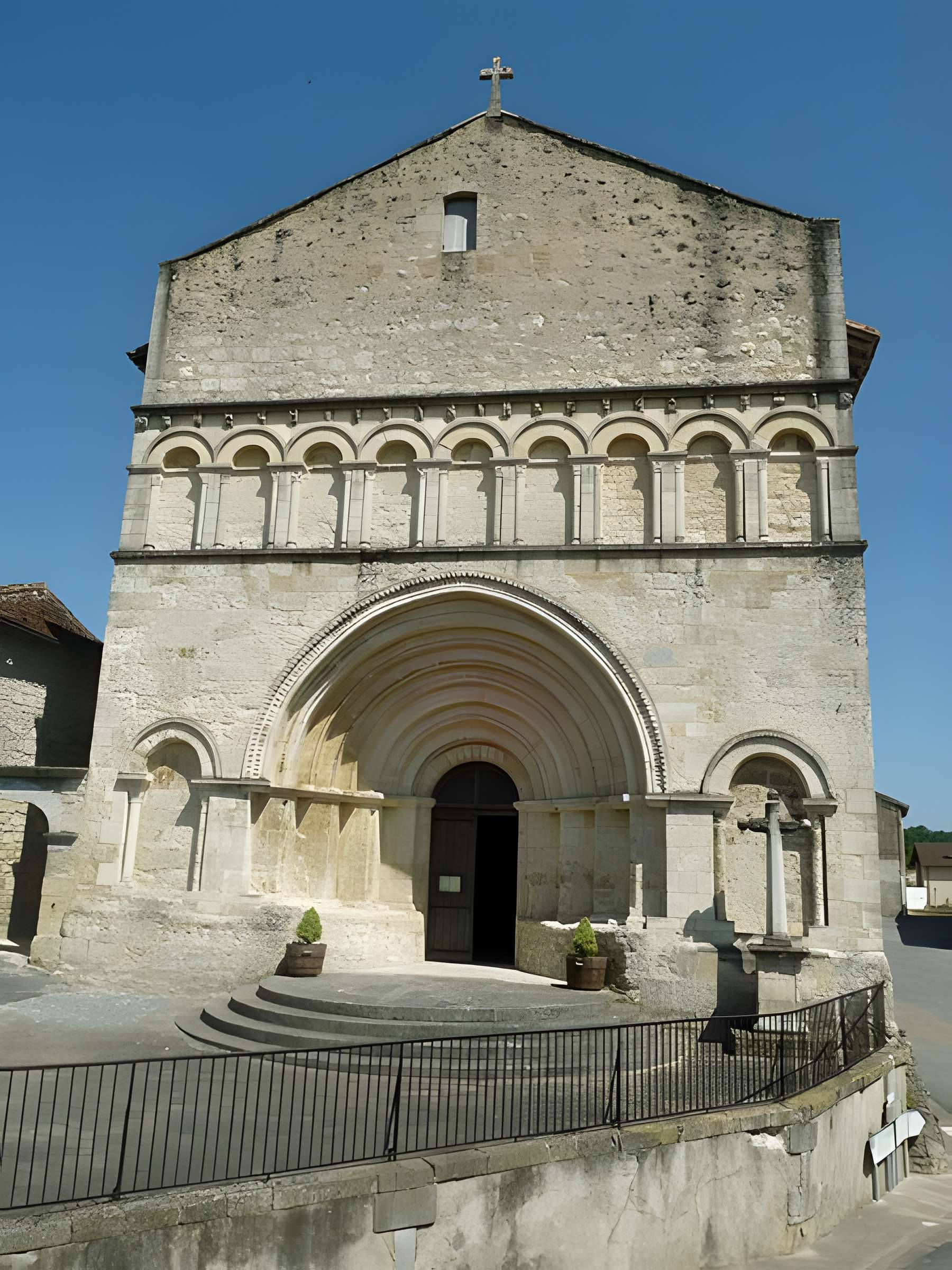 Église Saint-Privat de Saint-Privat-des-Prés 