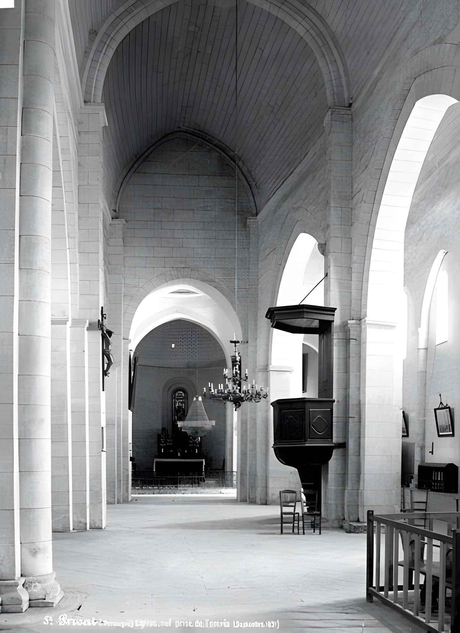 Église Saint-Privat de Saint-Privat-des-Prés