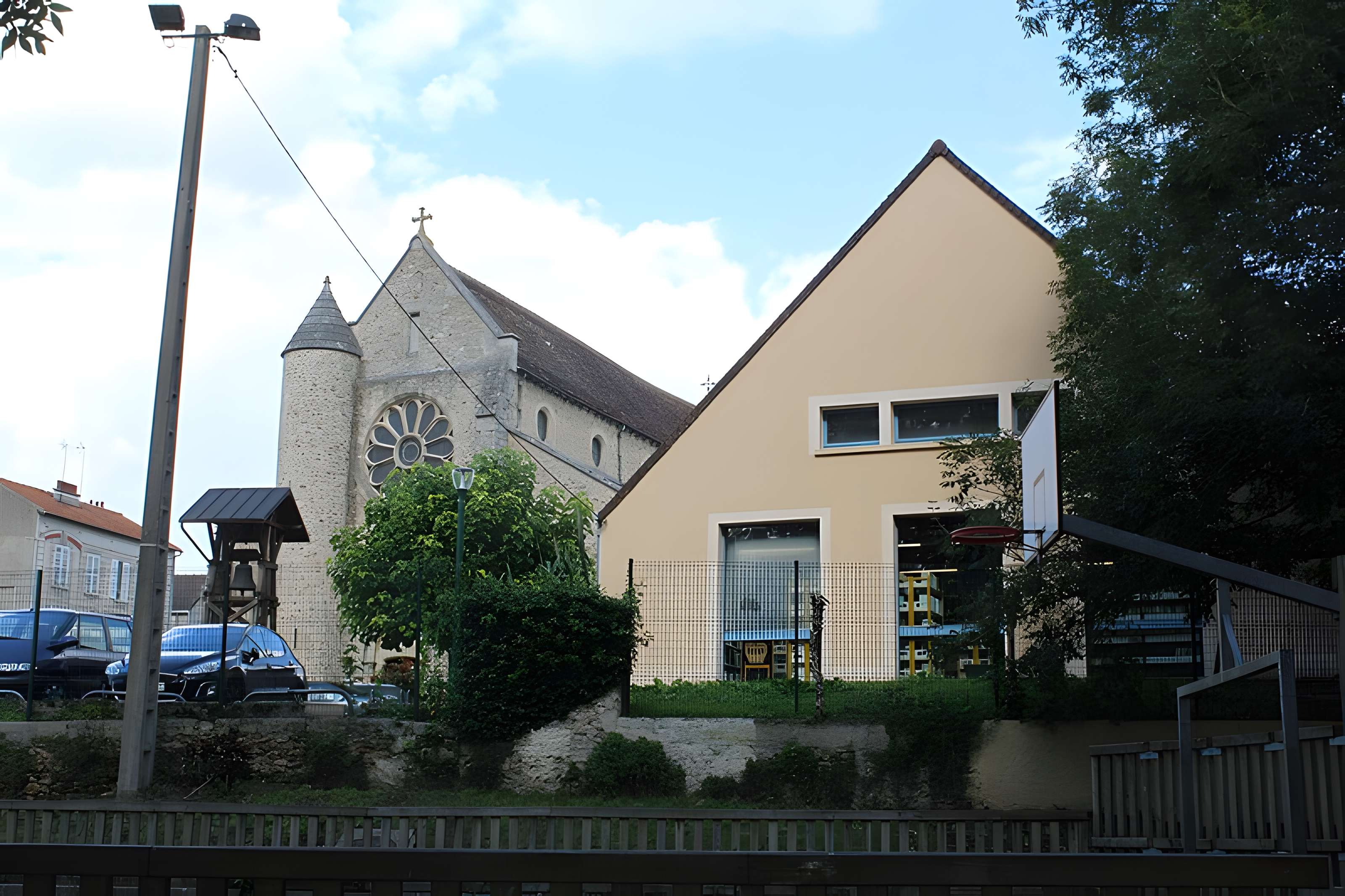 Église Saint-Rémy de Ferrières-en-Brie