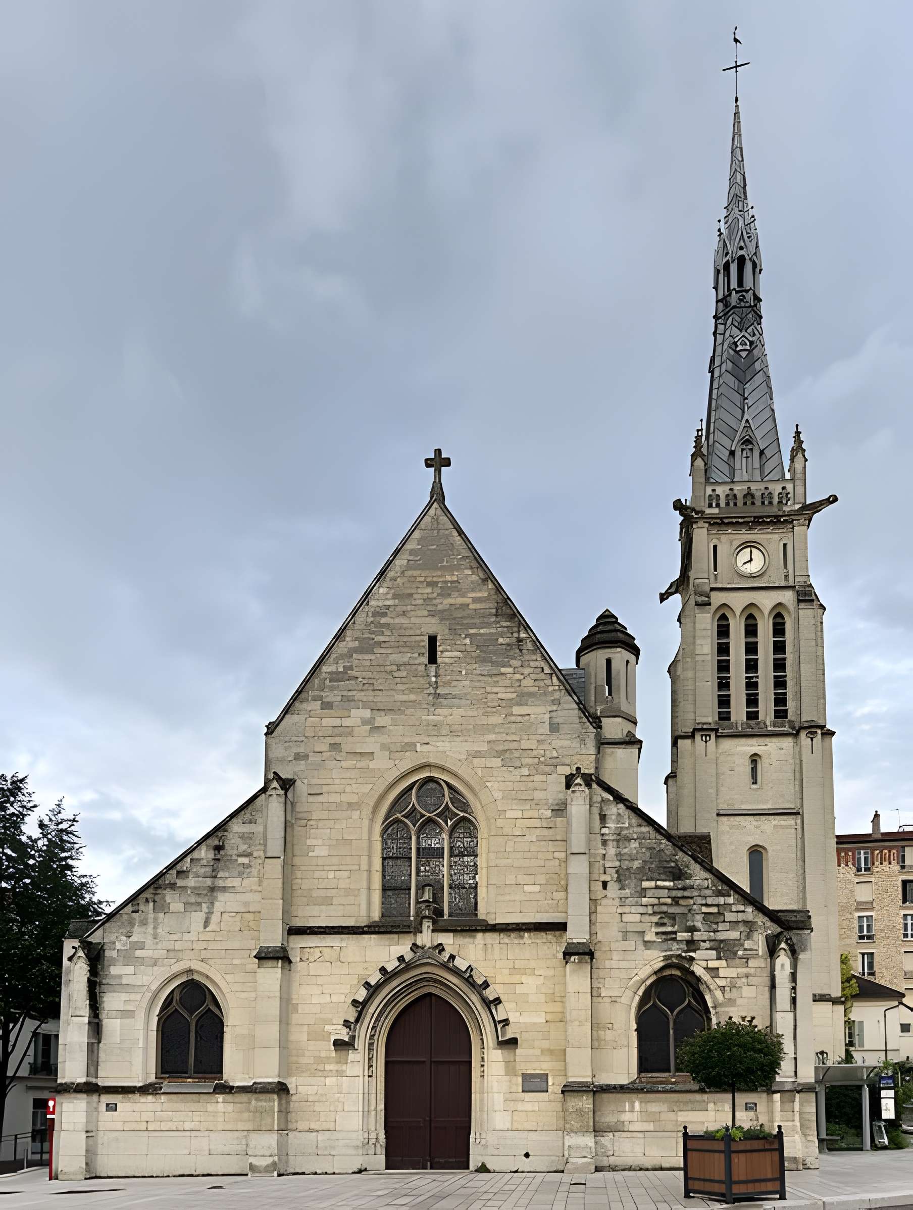 Église Saint-Rémy de Vanves