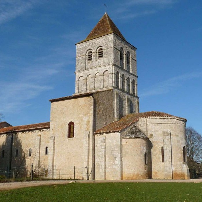 Photo de Église Saint-Robert de la Chapelle-Saint-Robert