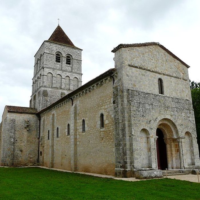 Photo de Église Saint-Robert de la Chapelle-Saint-Robert