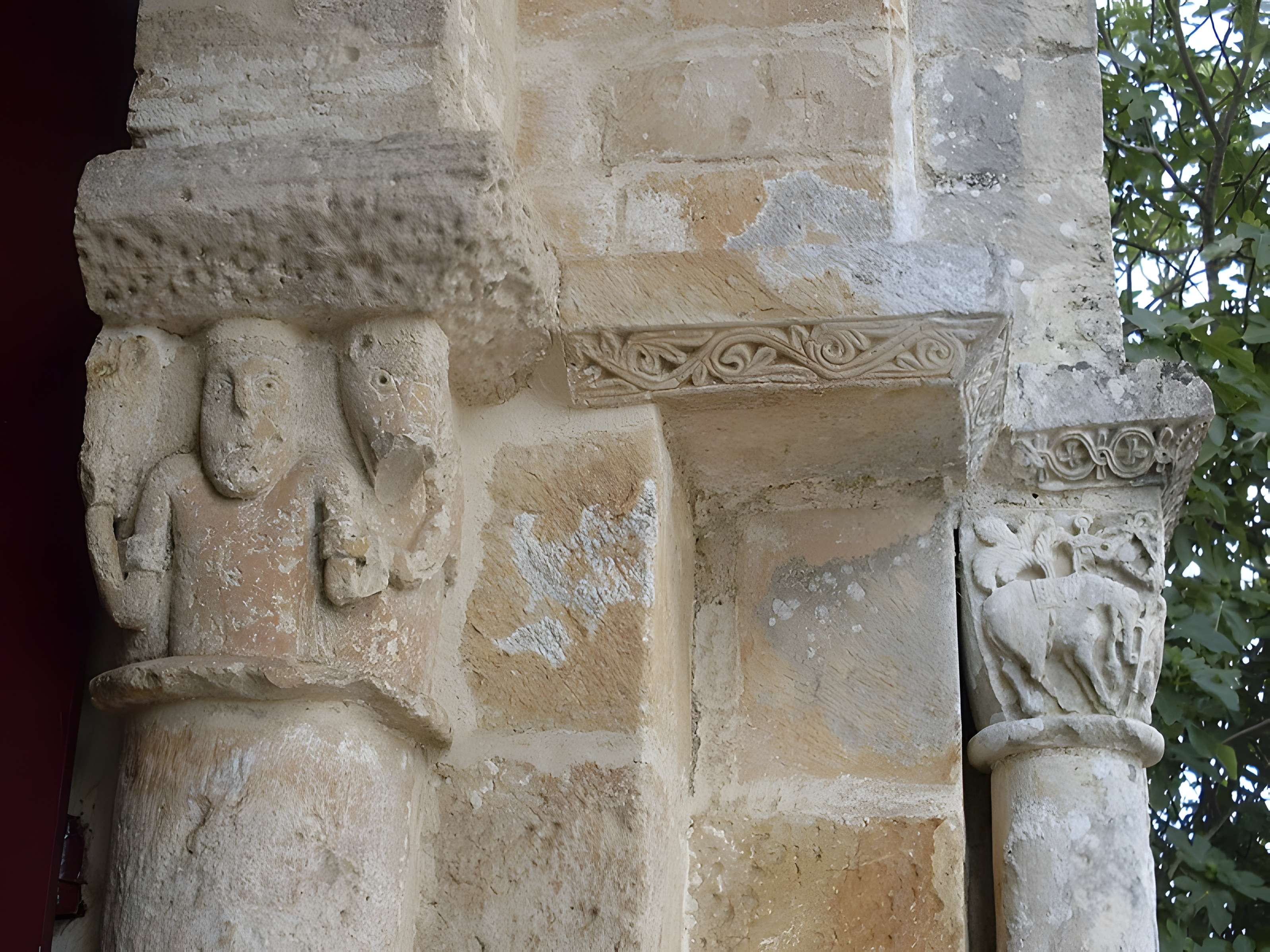 Église Saint-Robert de la Chapelle-Saint-Robert