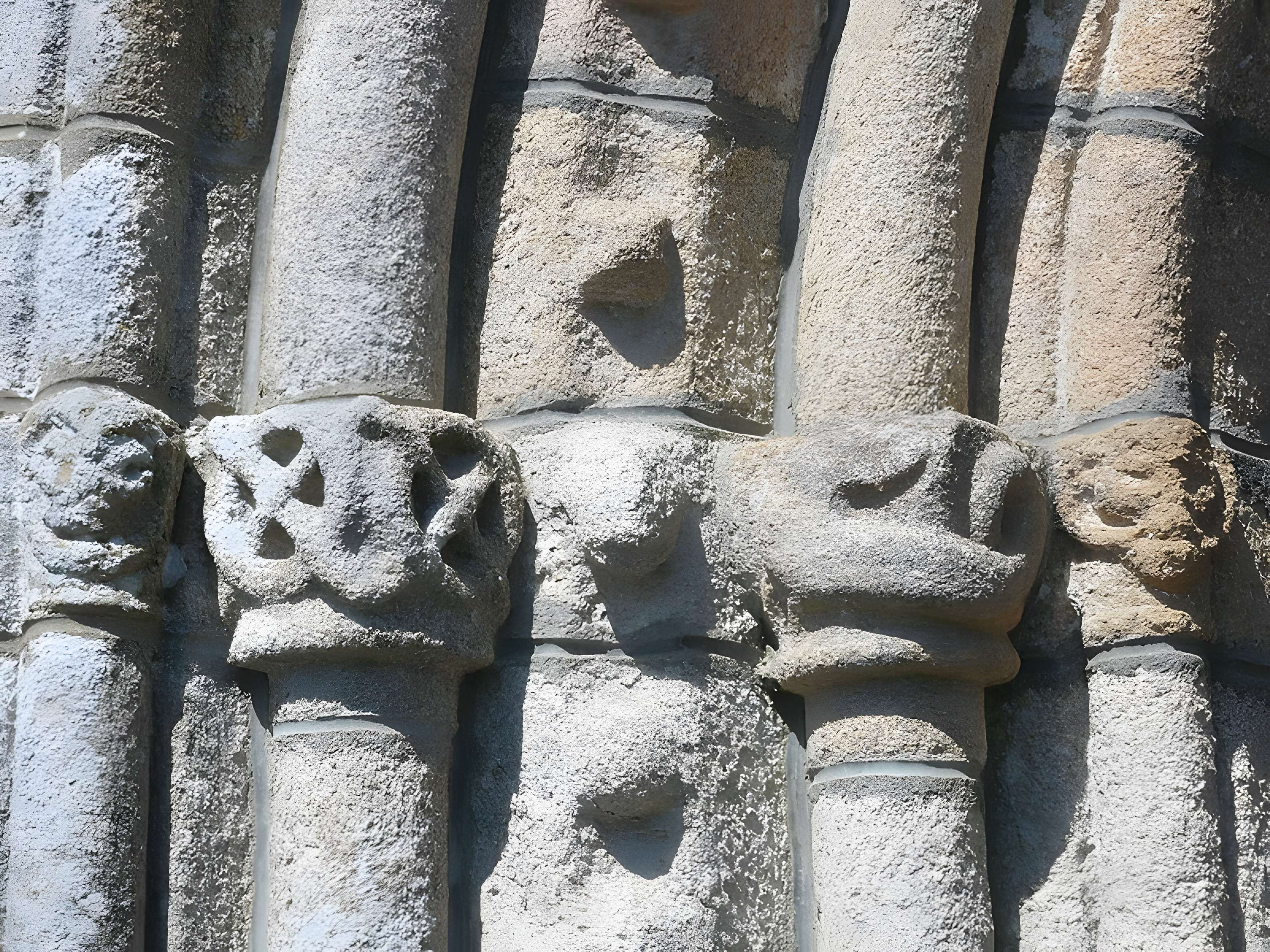 Église Saint-Robert de La Villedieu