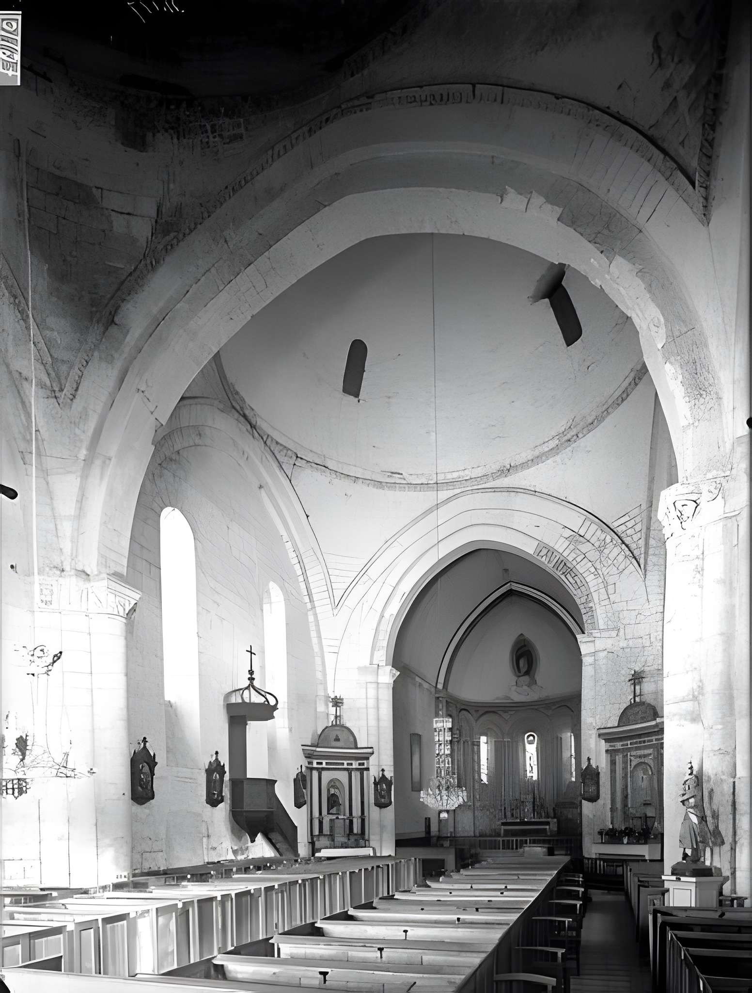 Église Saint-Romain de Saint-Romain-de-Benet