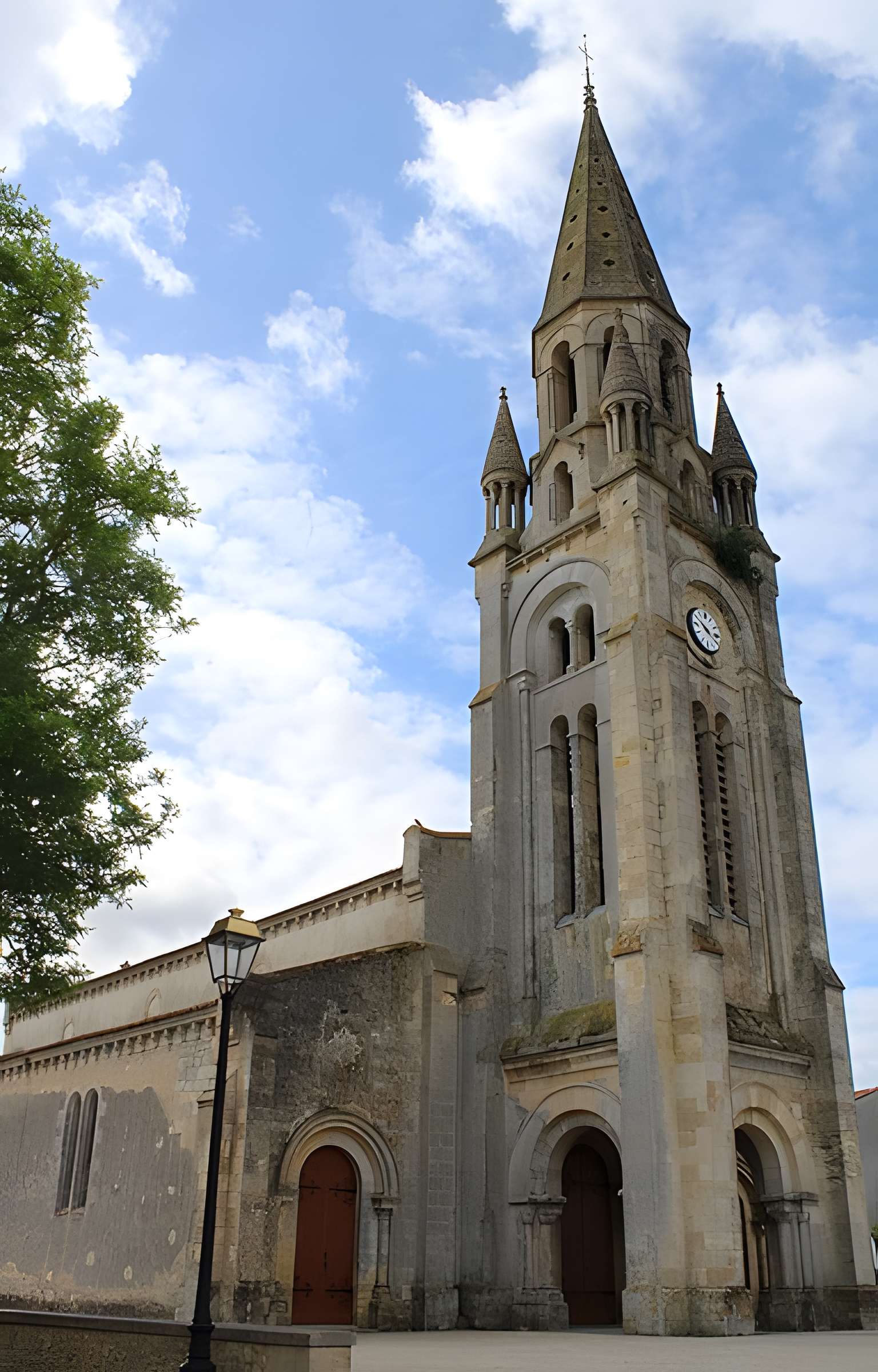 Église Saint-Saturnin de Bégadan