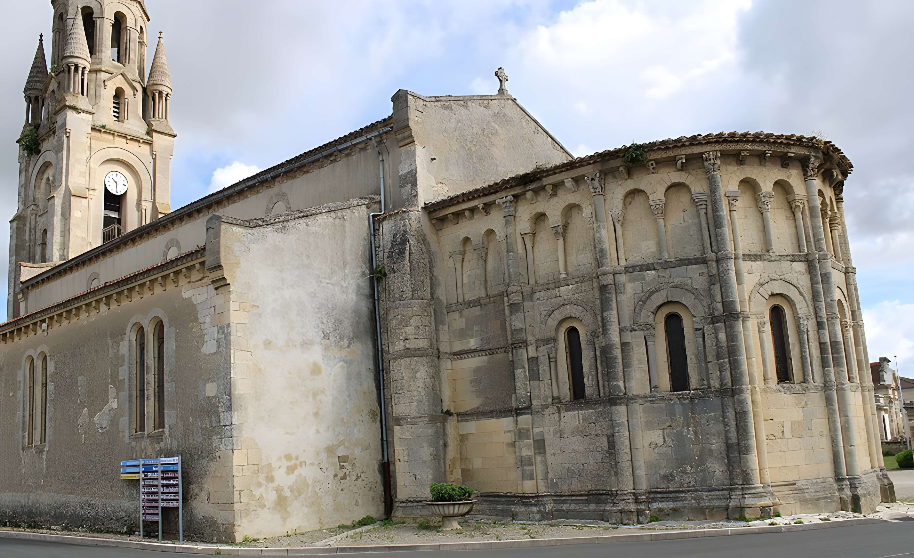 Église Saint-Saturnin de Bégadan