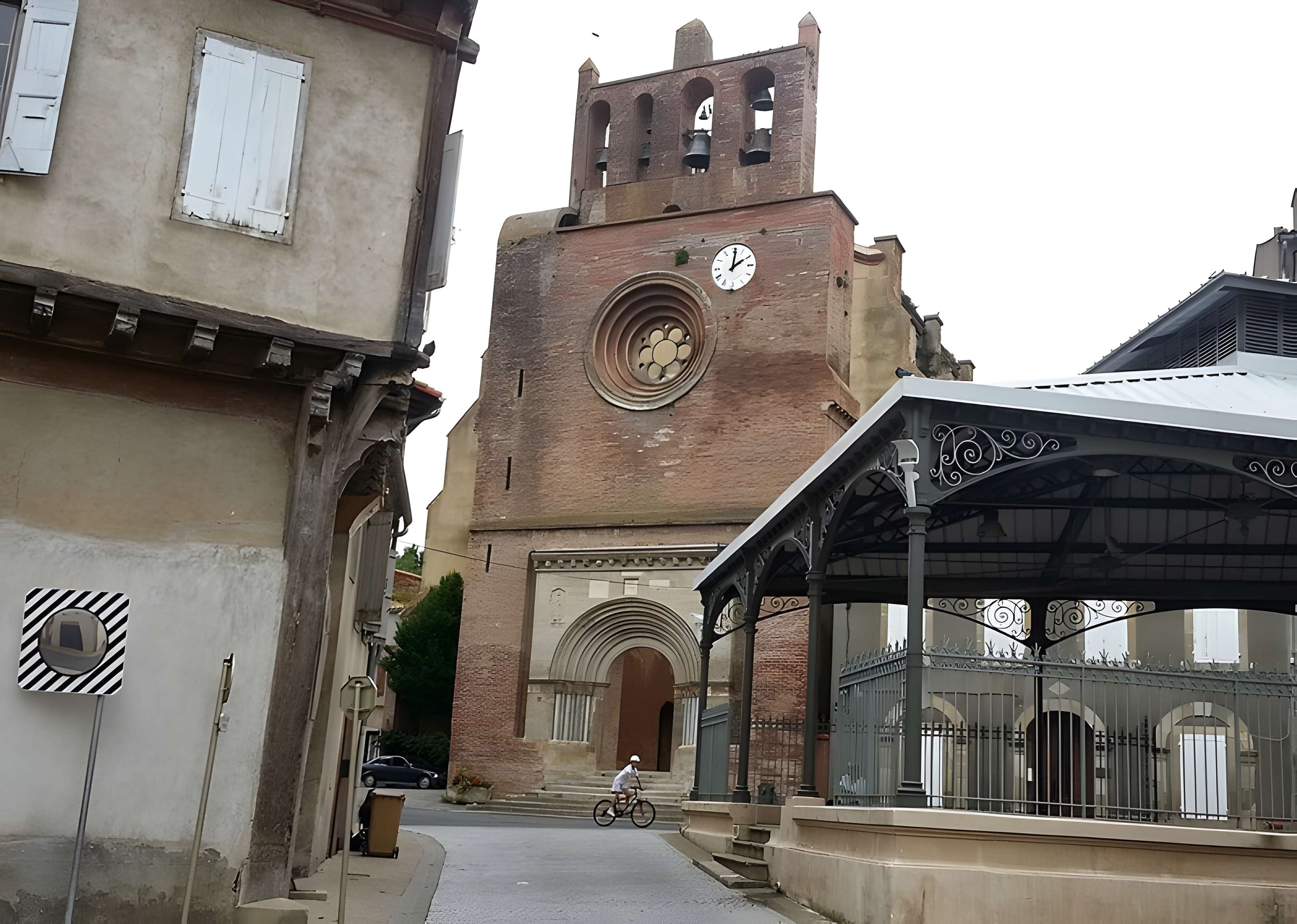 Église Saint-Saturnin de Belpech