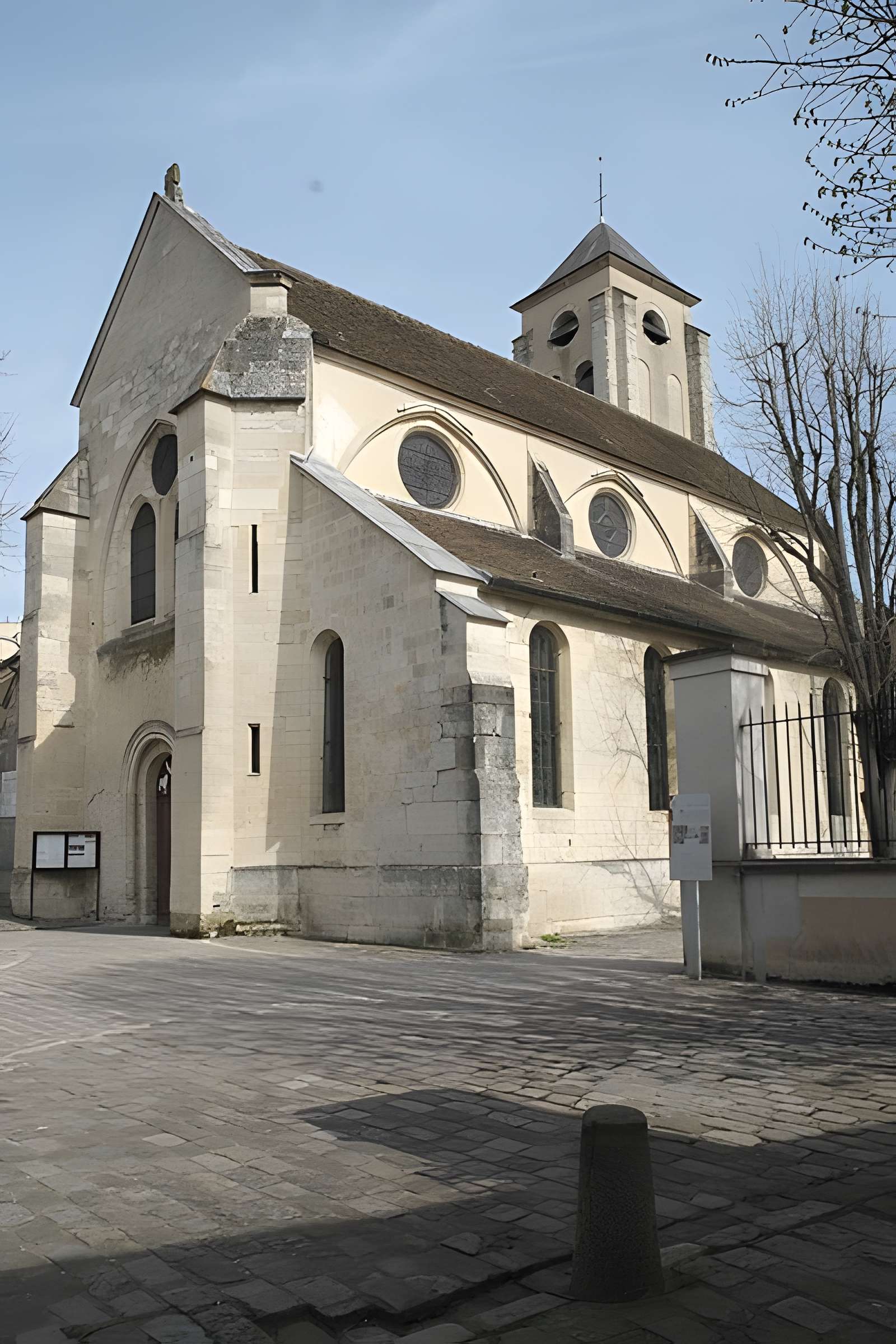 Église Saint-Saturnin de Champigny-sur-Marne