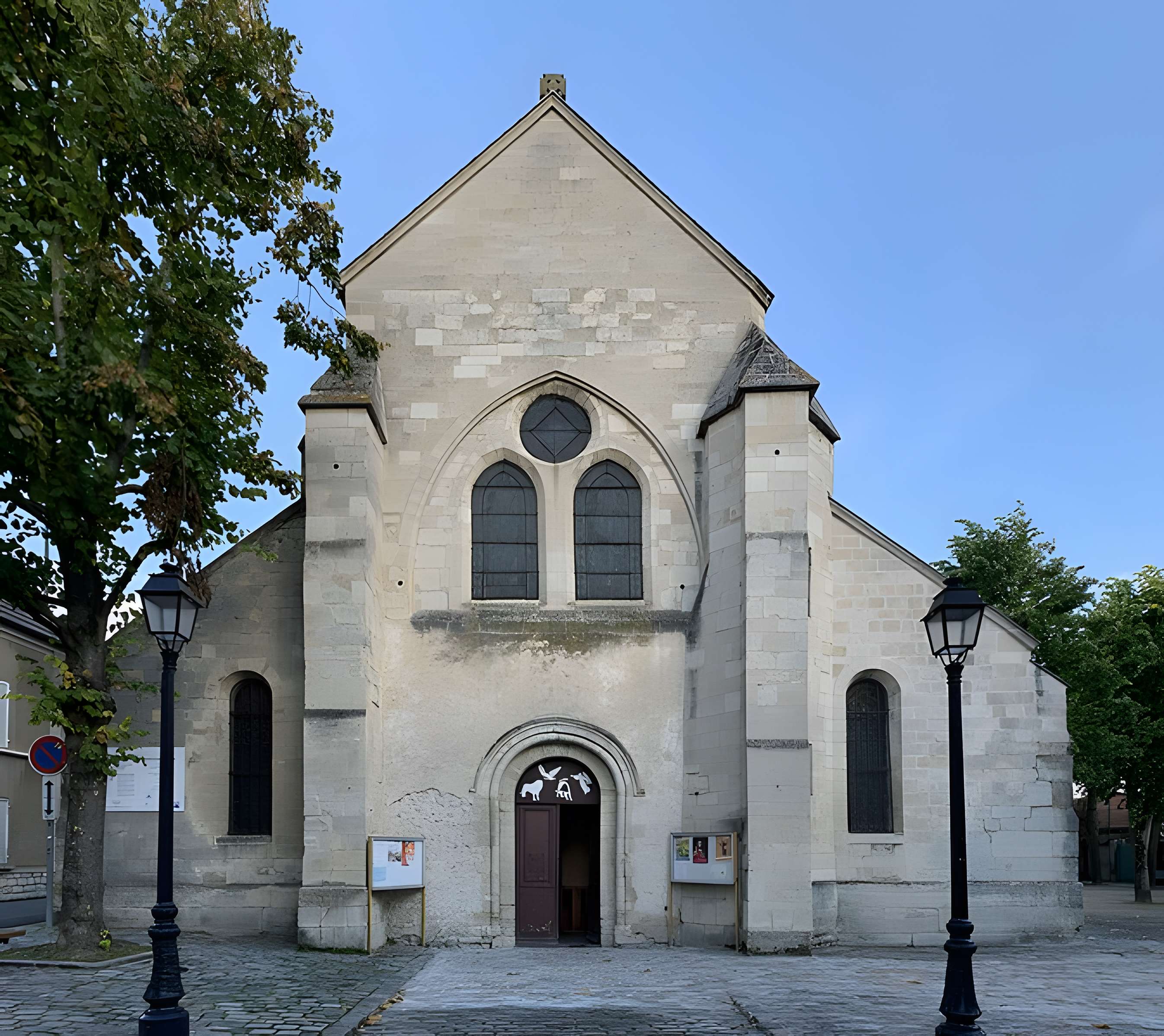Église Saint-Saturnin de Champigny-sur-Marne