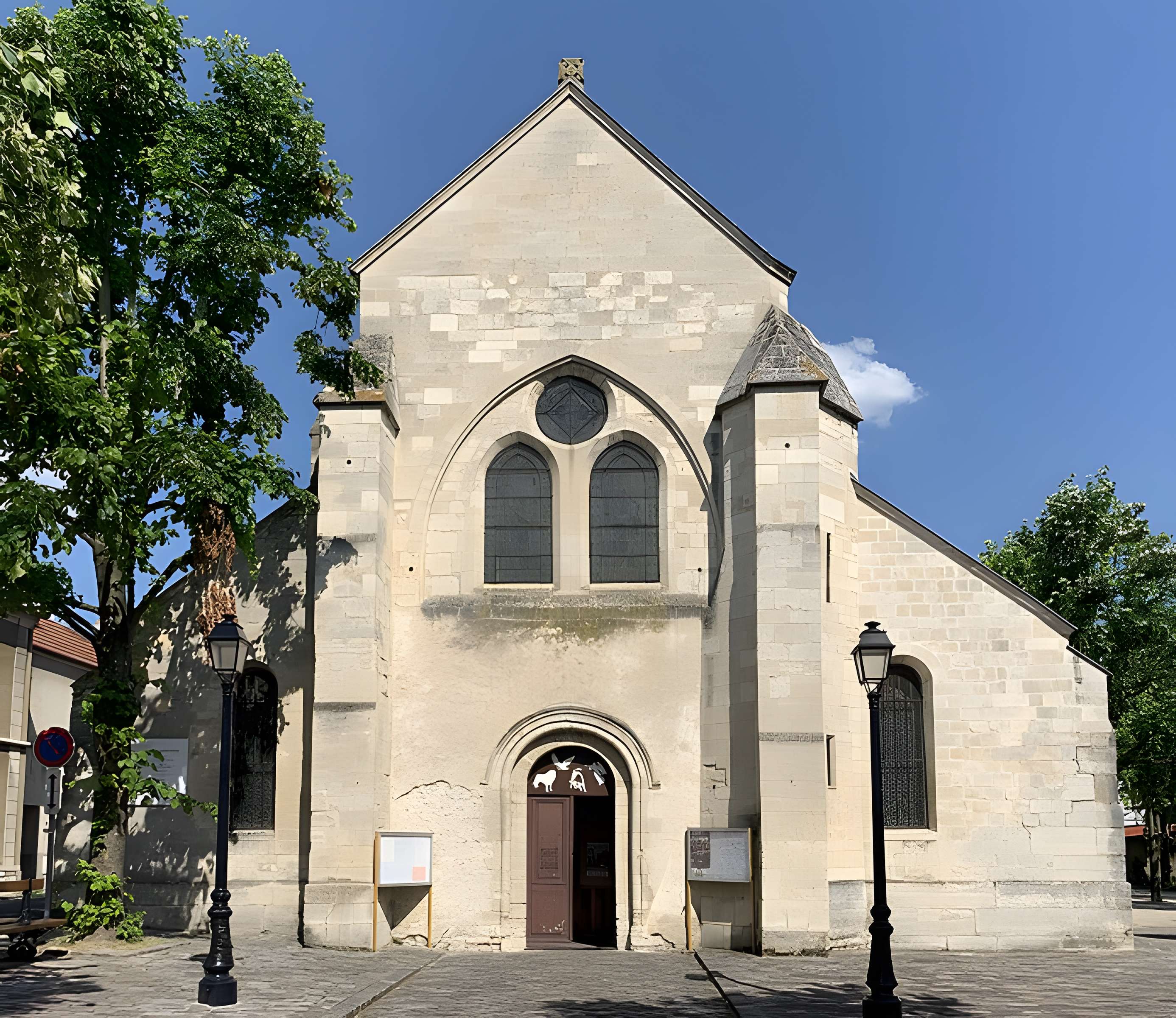 Église Saint-Saturnin de Champigny-sur-Marne