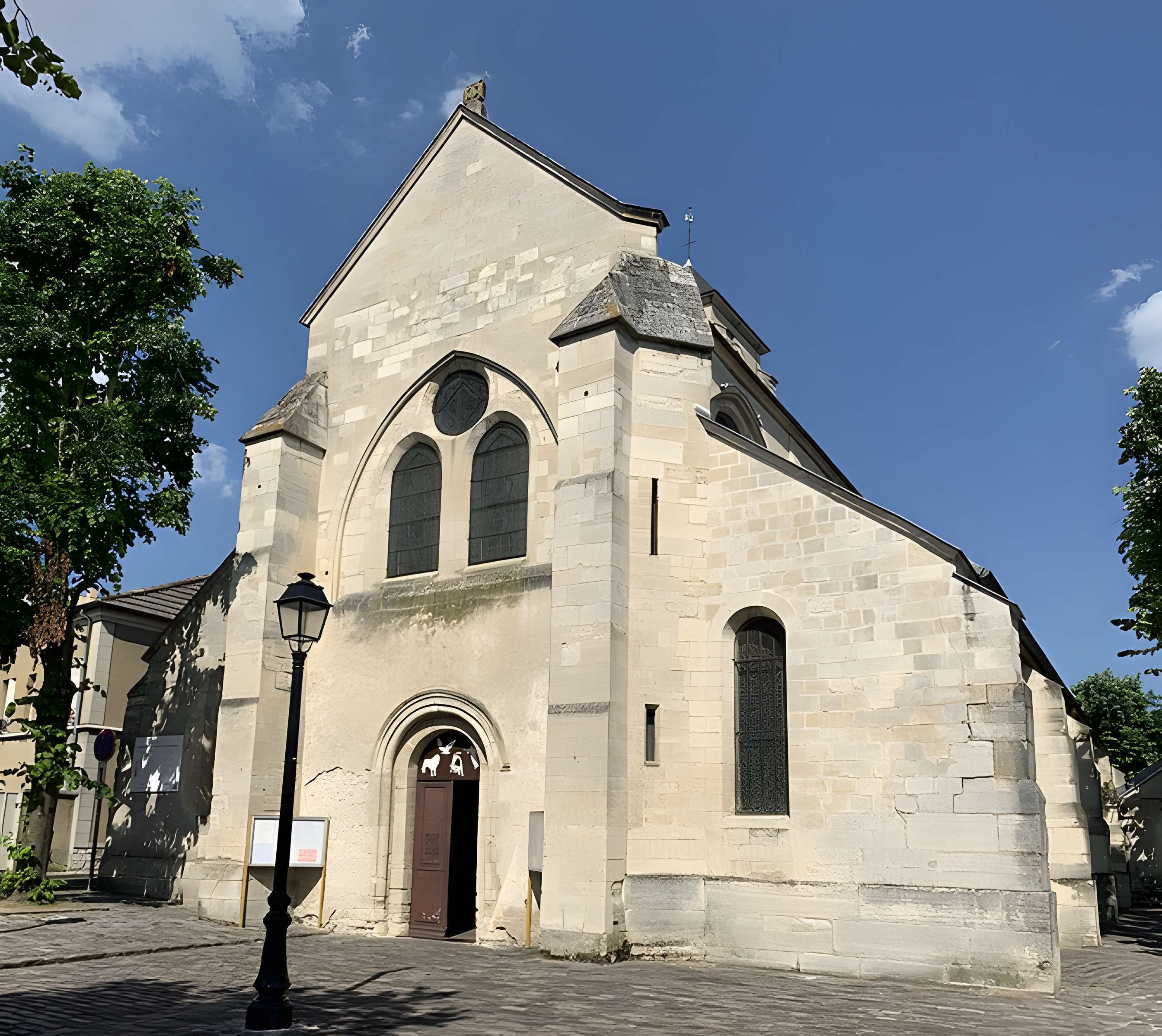 Église Saint-Saturnin de Champigny-sur-Marne
