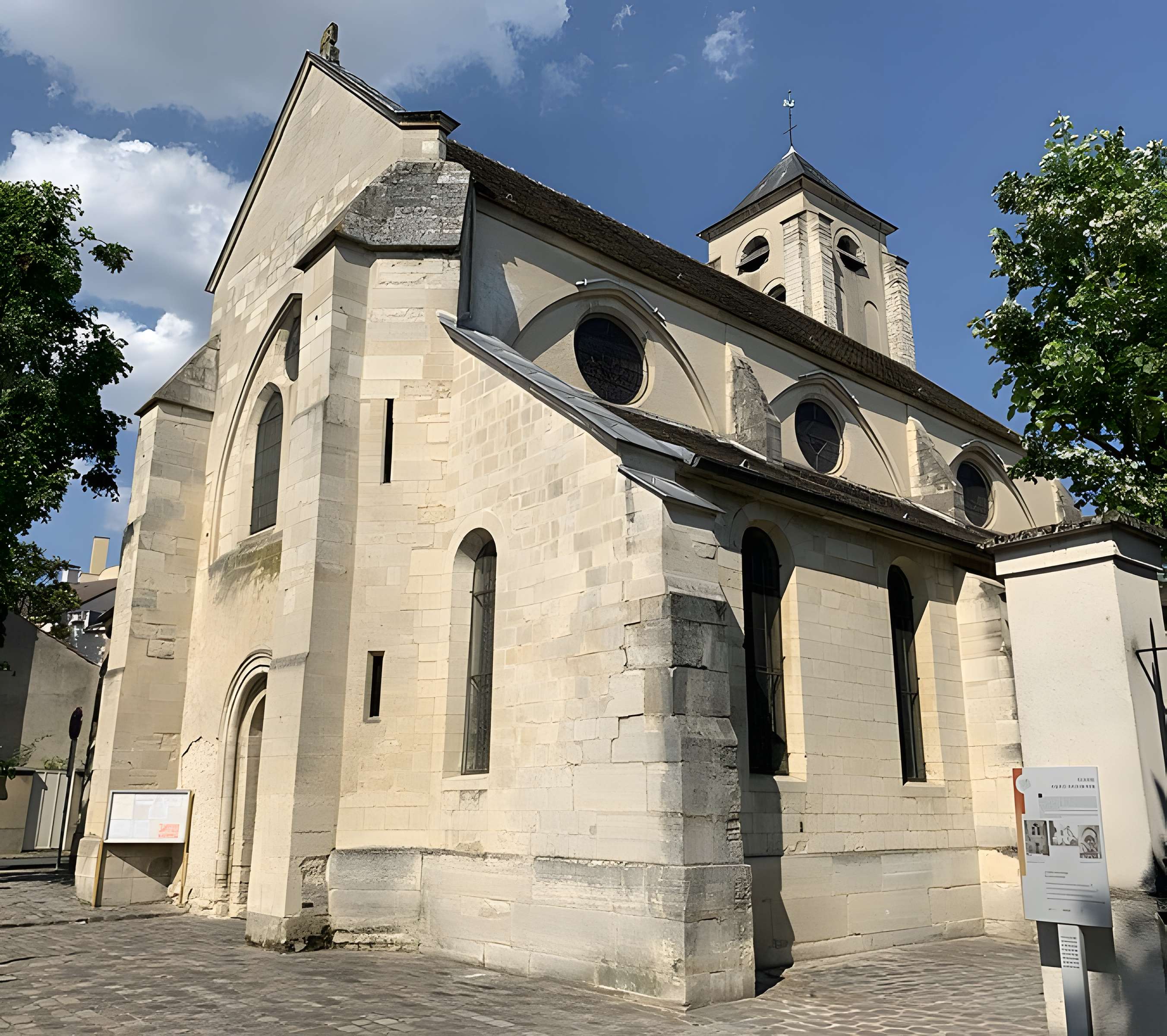 Église Saint-Saturnin de Champigny-sur-Marne