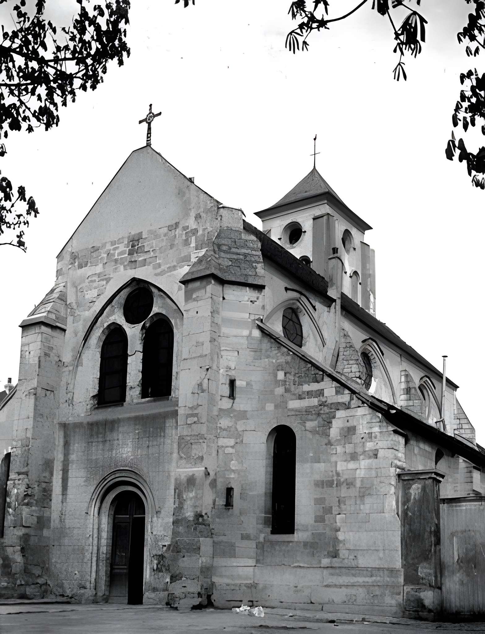 Église Saint-Saturnin de Champigny-sur-Marne