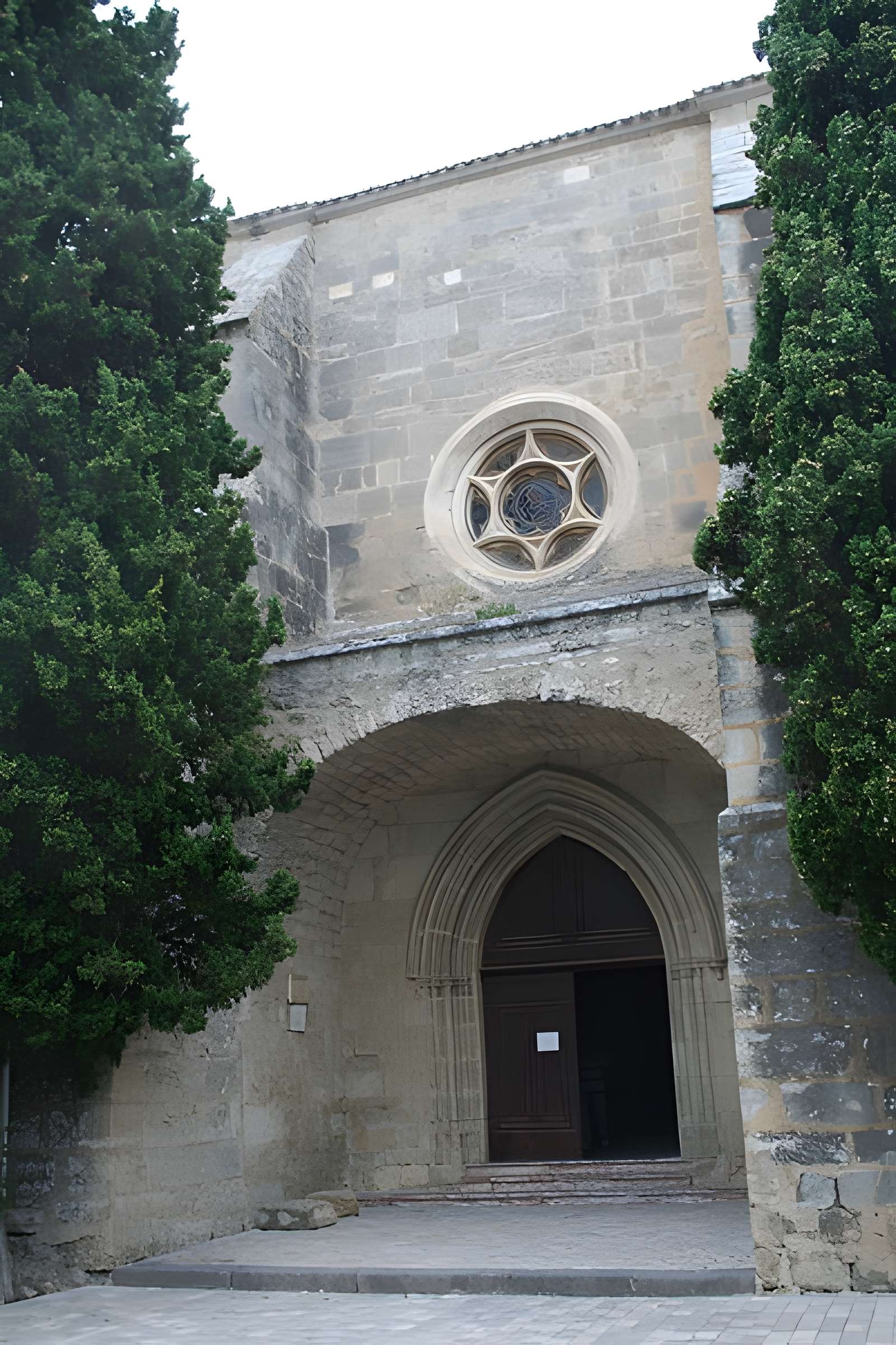 Église Saint-Saturnin de Nissan-lez-Enserune
