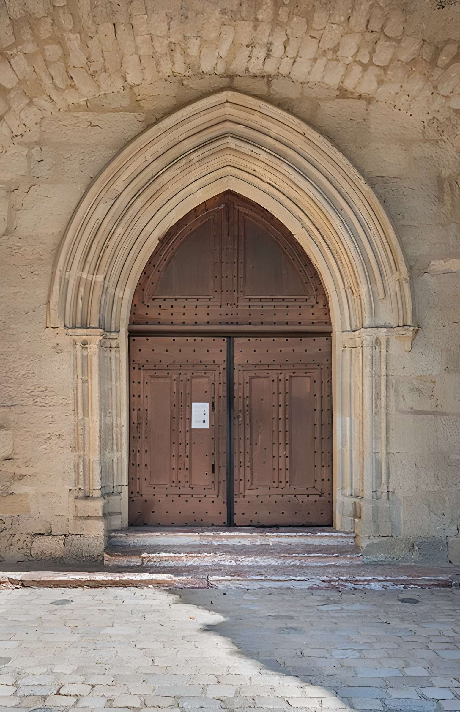 Église Saint-Saturnin de Nissan-lez-Enserune