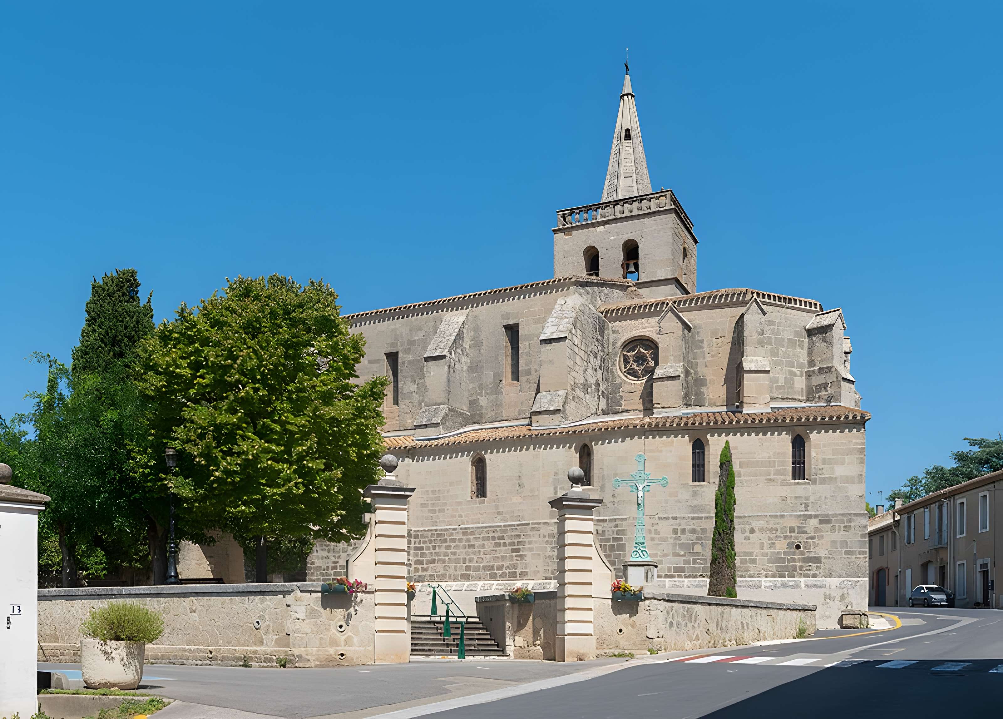 Église Saint-Saturnin de Nissan-lez-Enserune