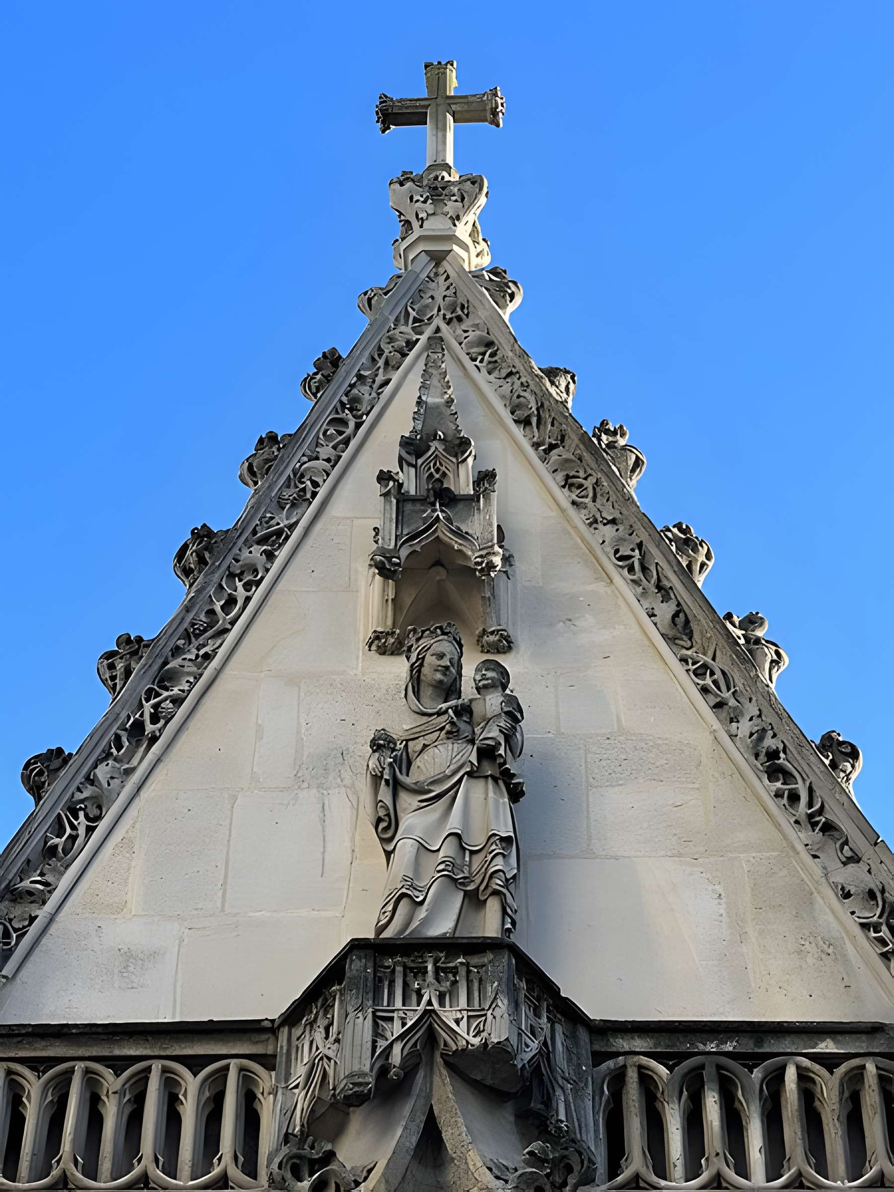 Église Saint-Saturnin de Nogent-sur-Marne