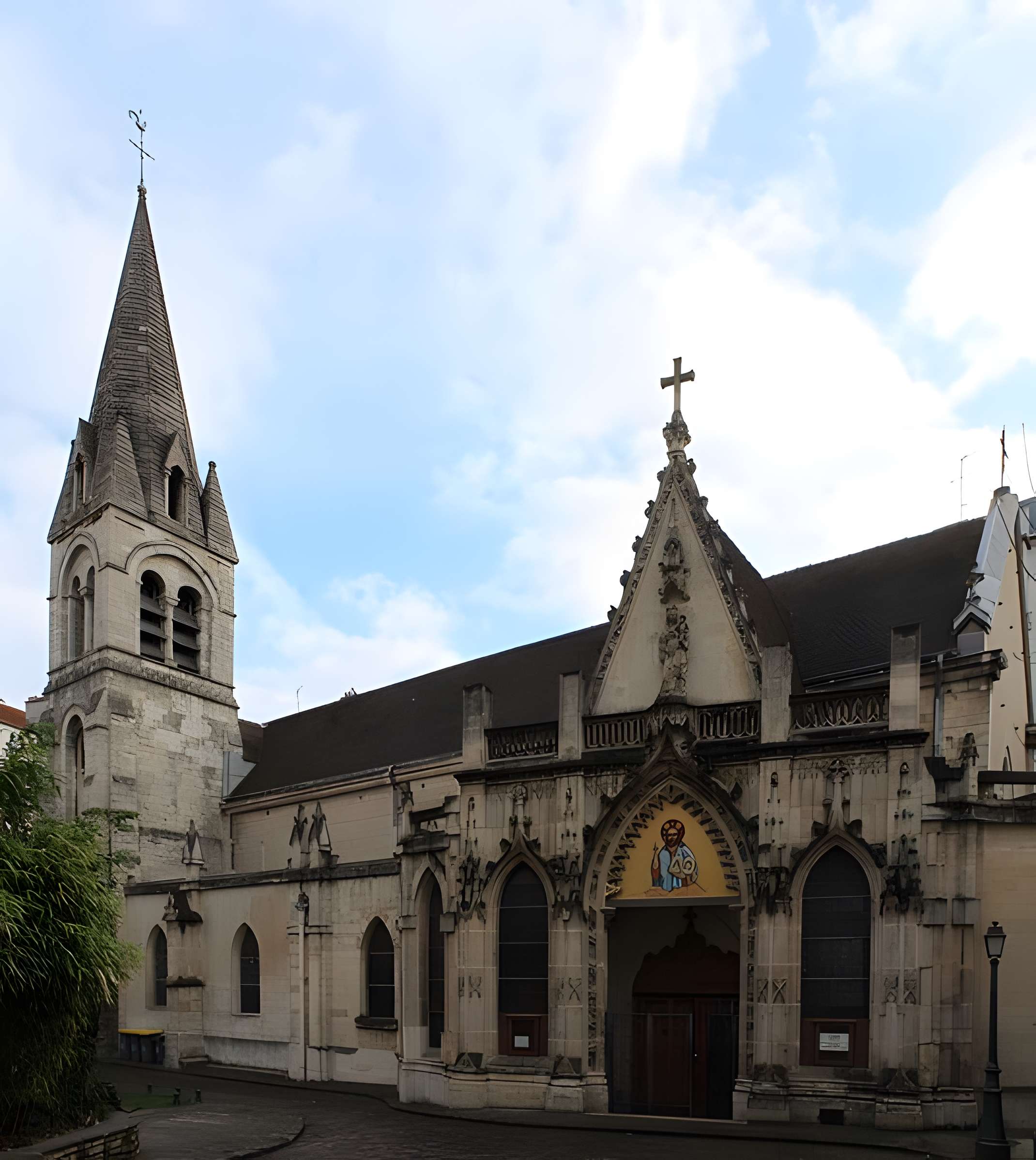 Église Saint-Saturnin de Nogent-sur-Marne
