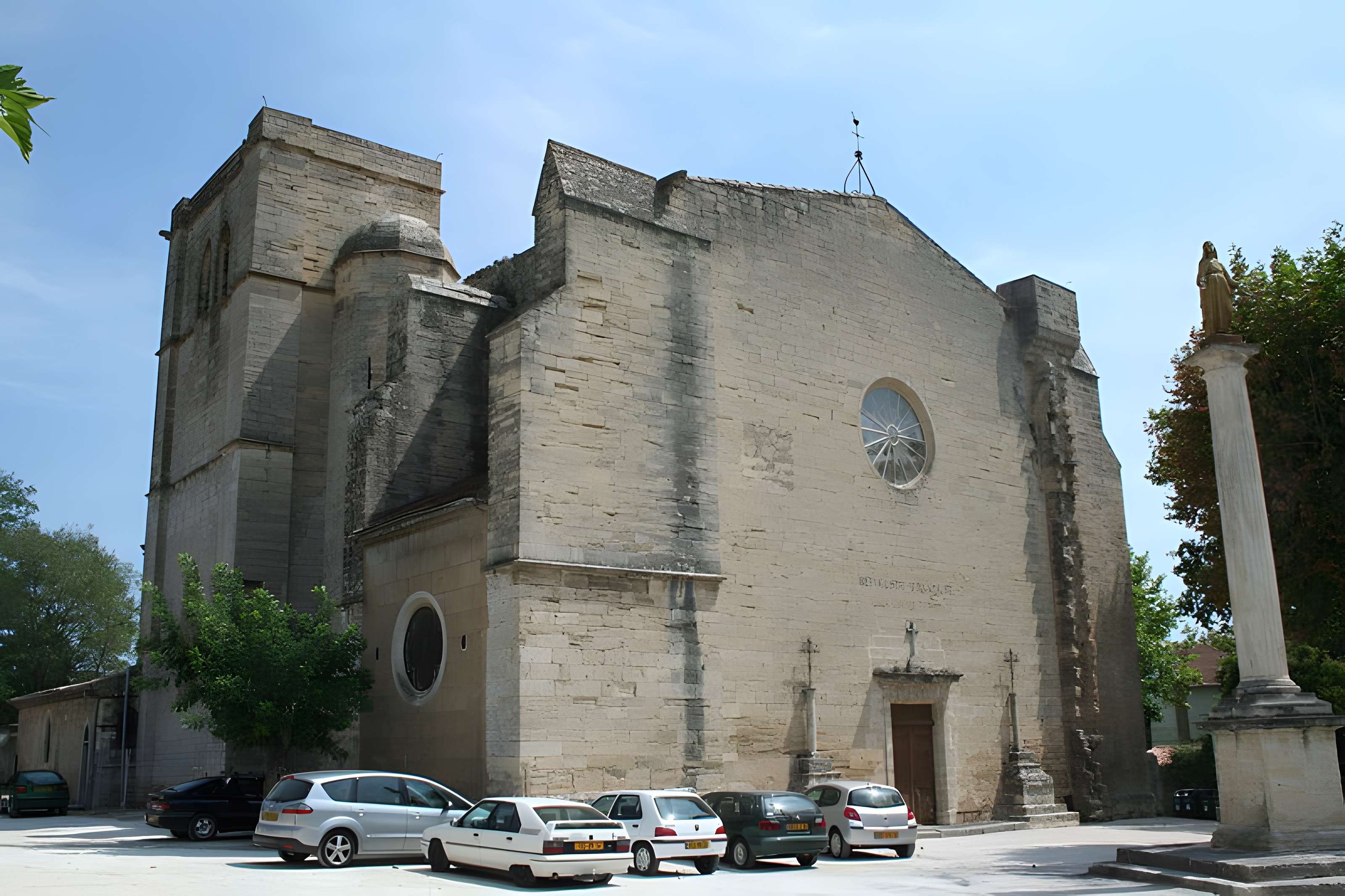 Église Saint-Saturnin de Tourbes 