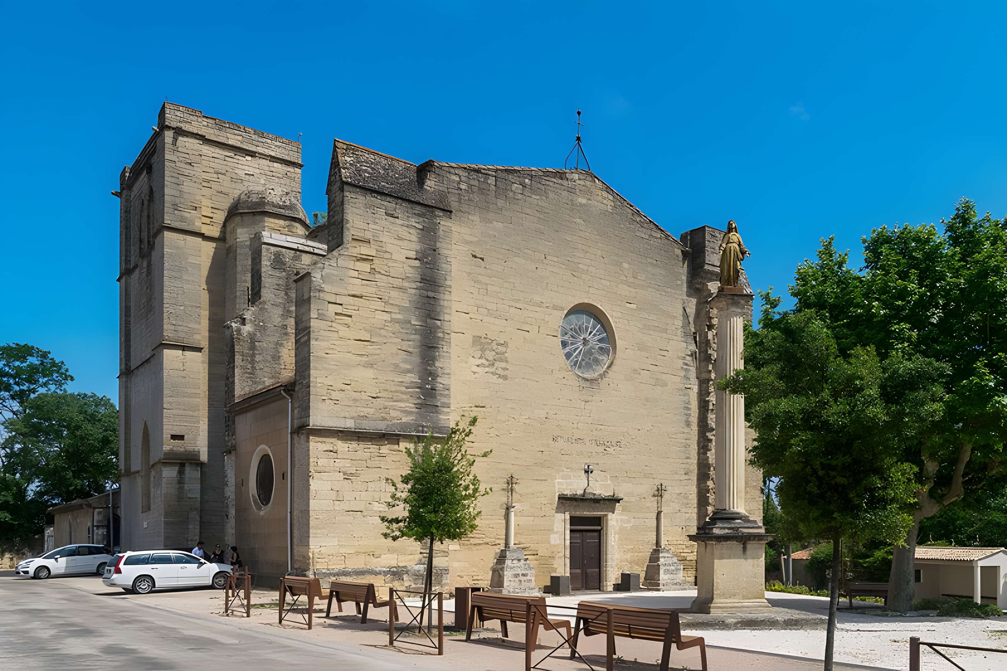 Église Saint-Saturnin de Tourbes