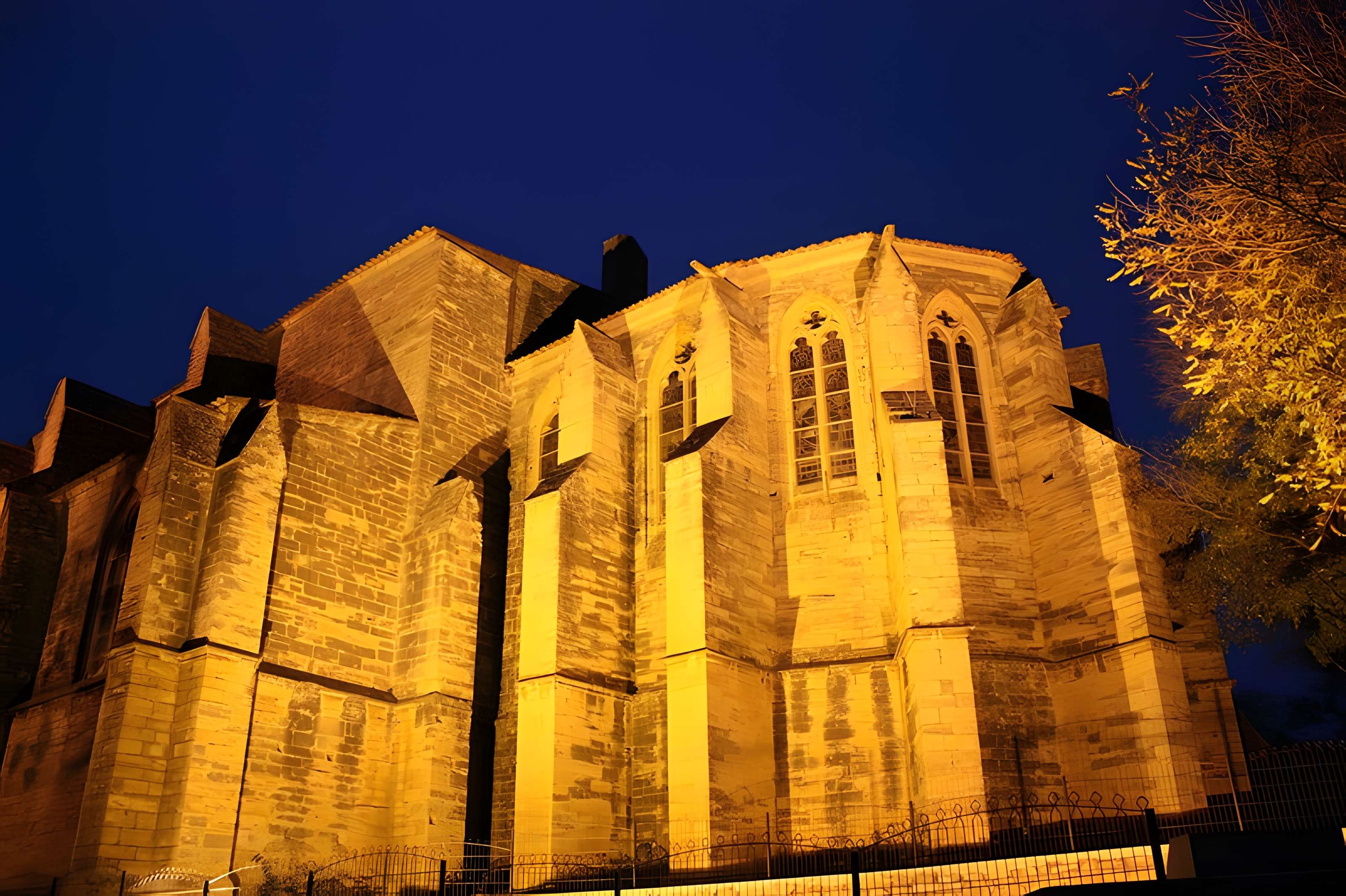Église Saint-Saturnin de Tourbes