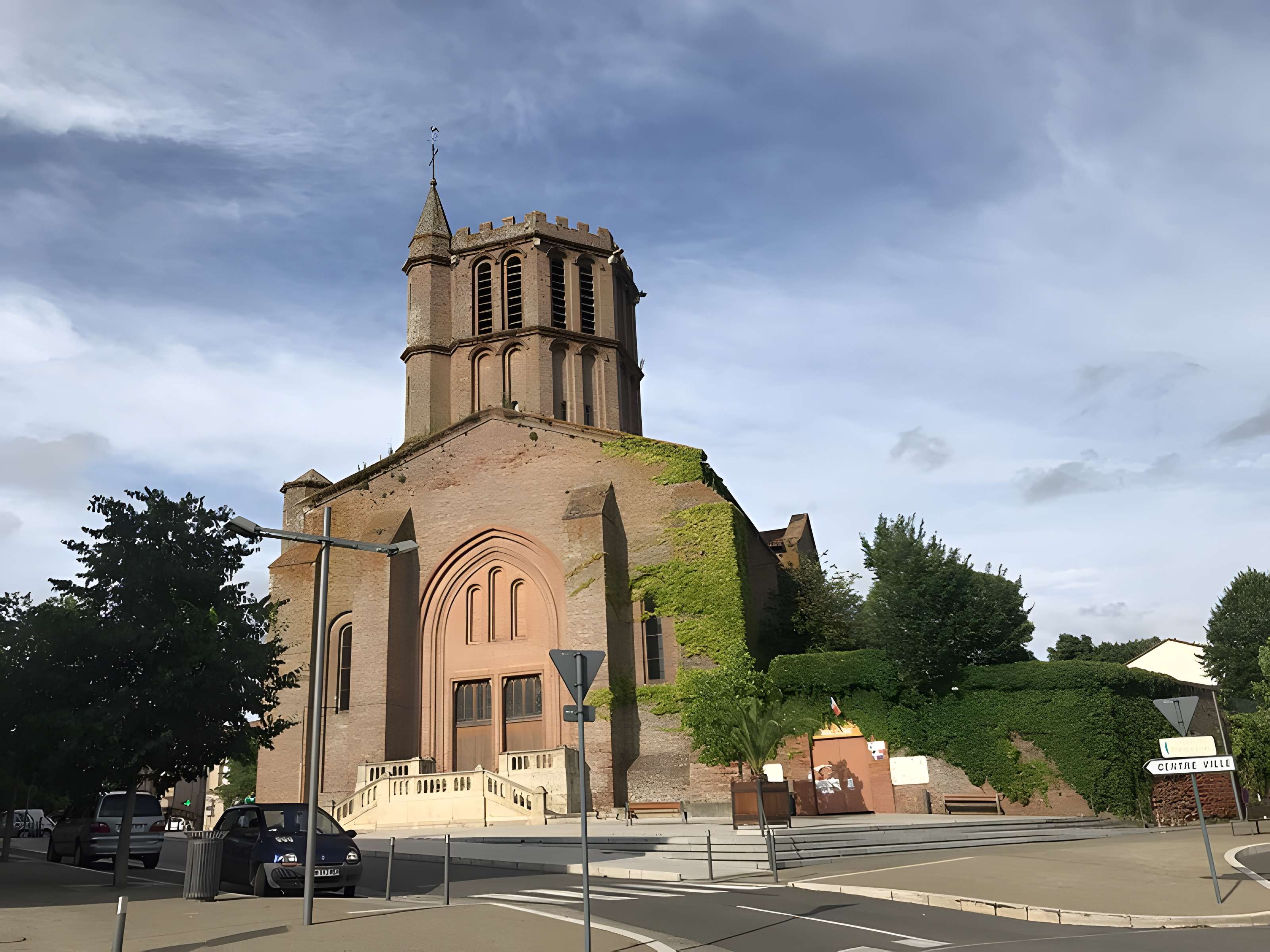 Église Saint-Sauveur de Castelsarrasin