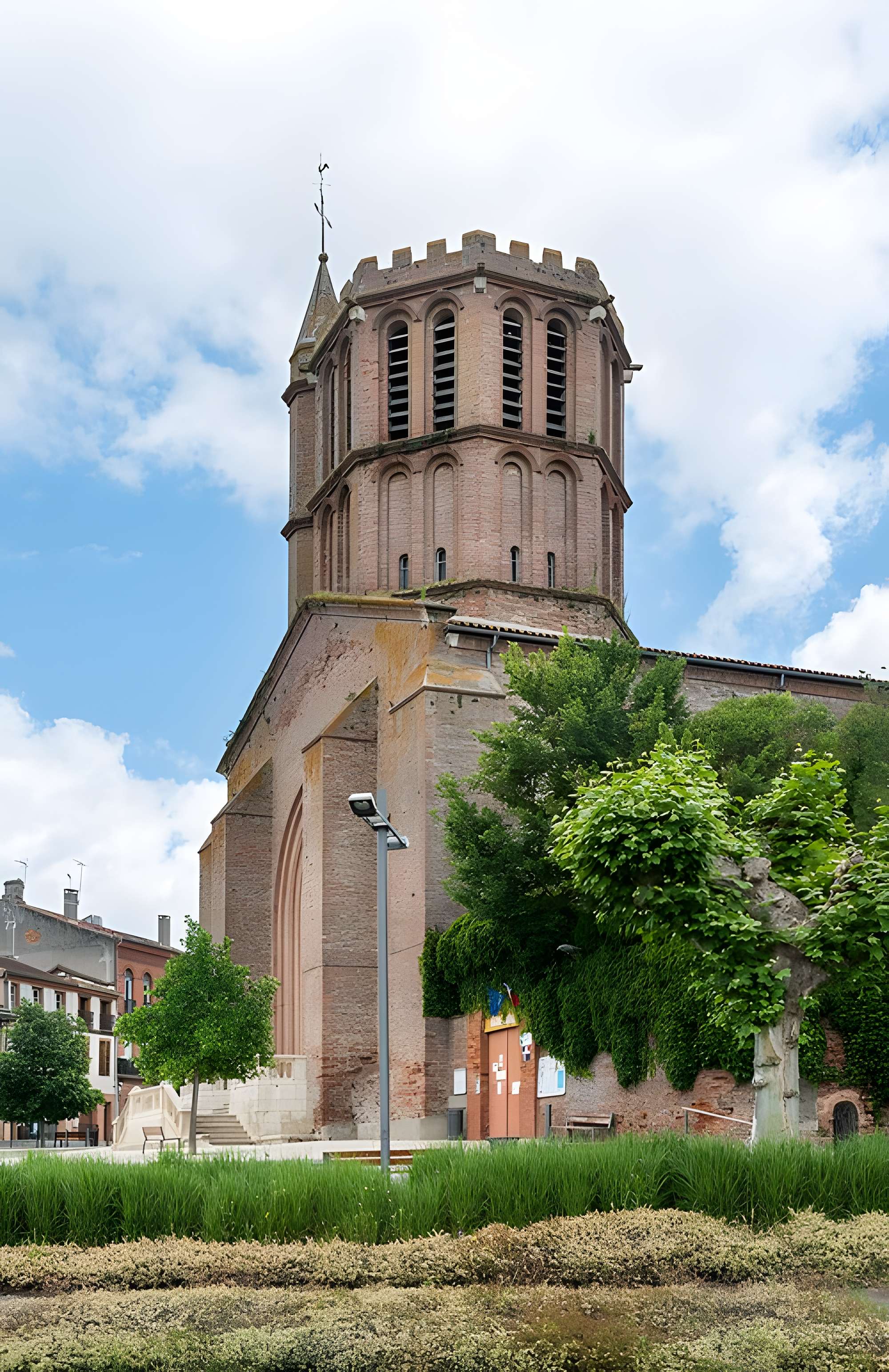Église Saint-Sauveur de Castelsarrasin