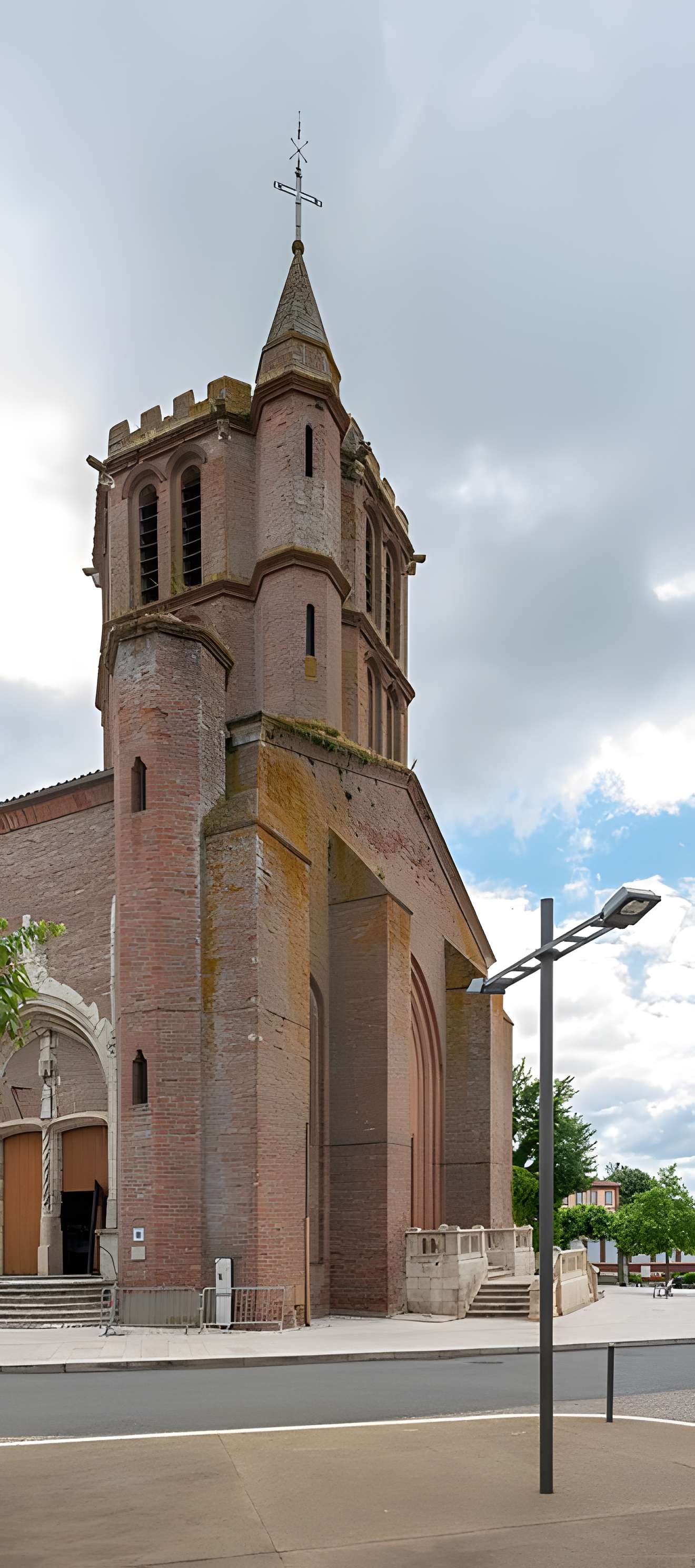 Église Saint-Sauveur de Castelsarrasin