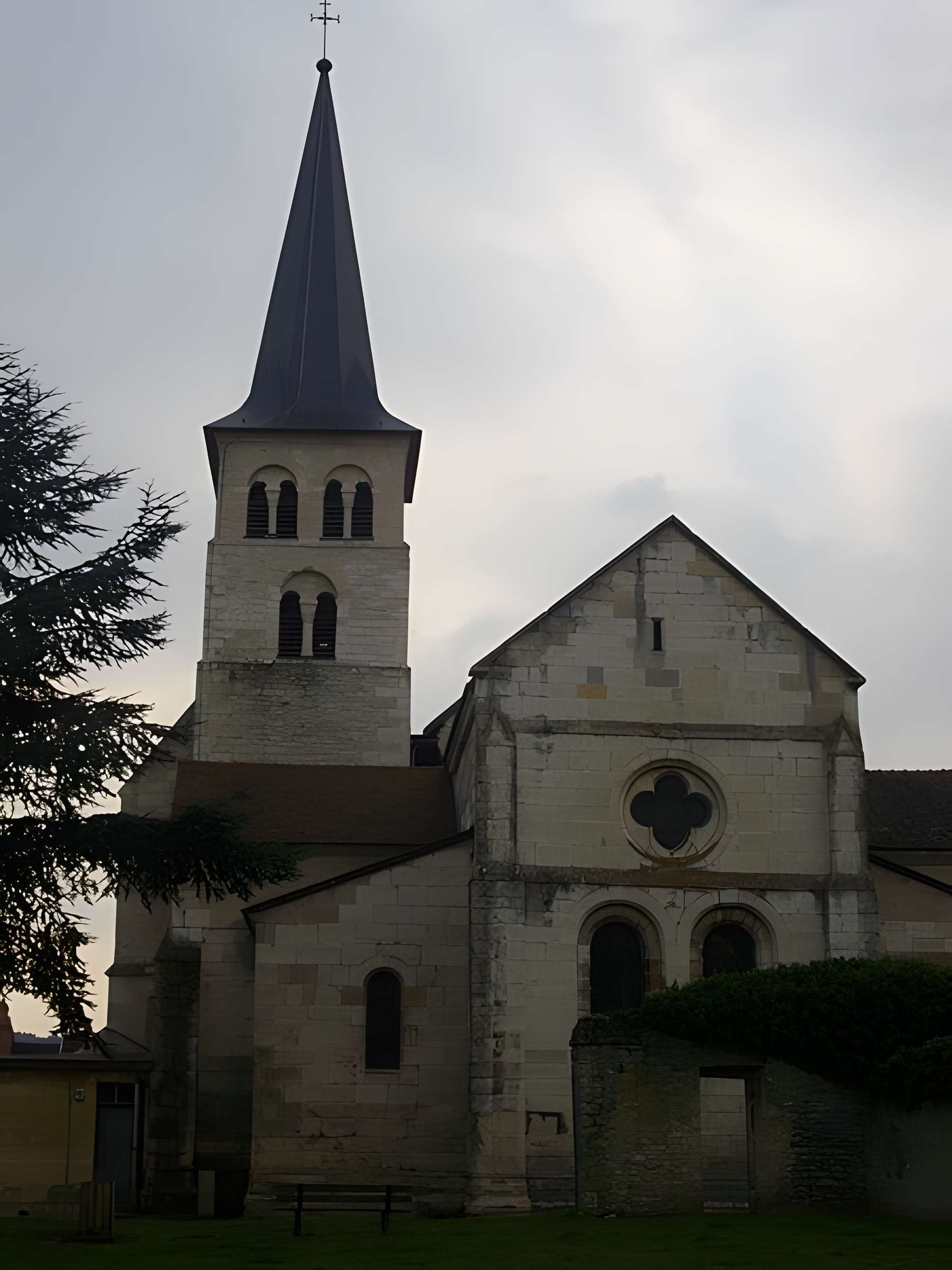 Église Saint-Sauveur de Hermonville